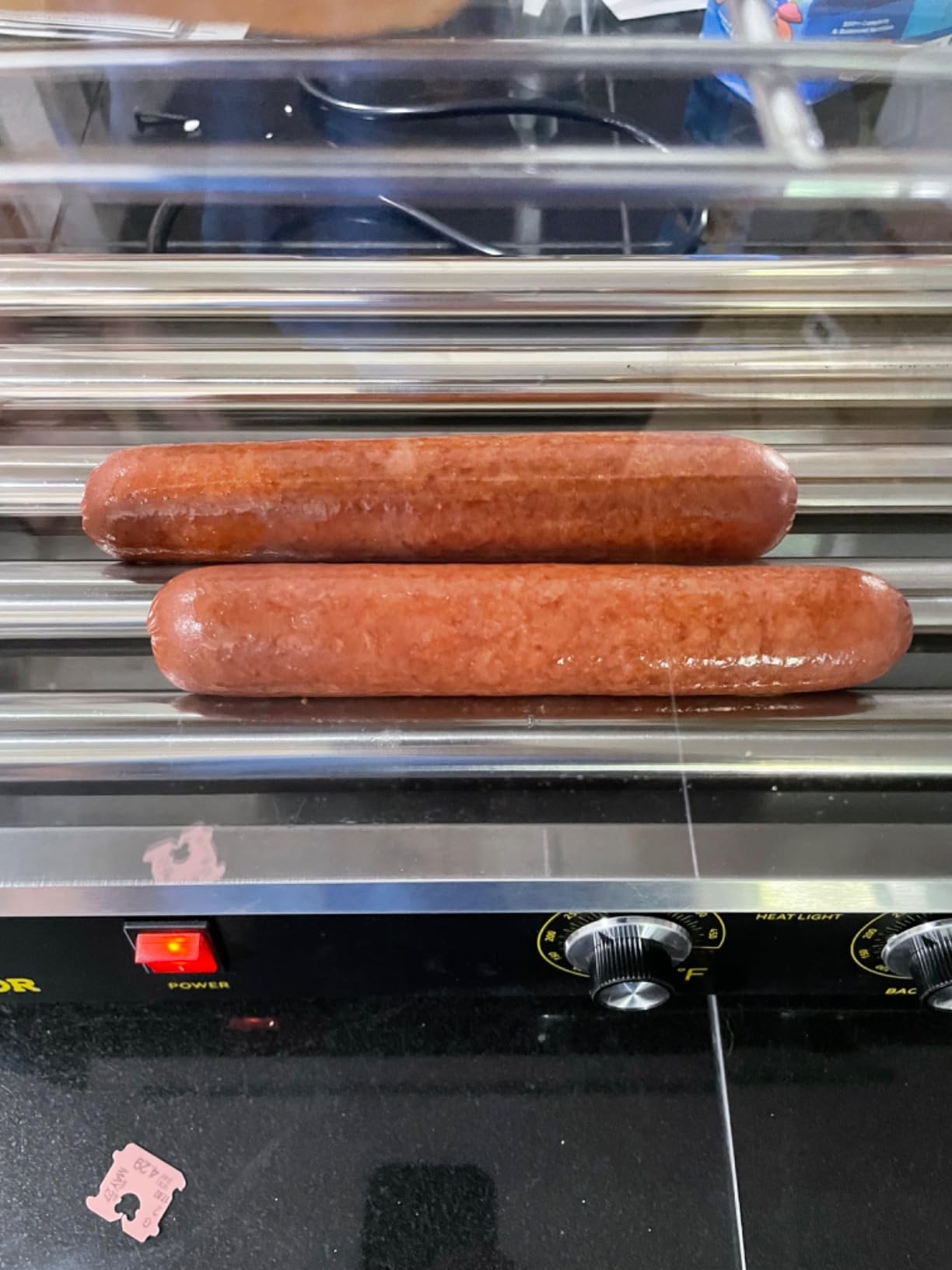 VEVOR Hot Dog Roller 5 Rollers 12 Hot Dogs Capacity, 750W Stainless Sausage Grill Cooker Machine with Dual Temp Control Glass Hood customer photo 2