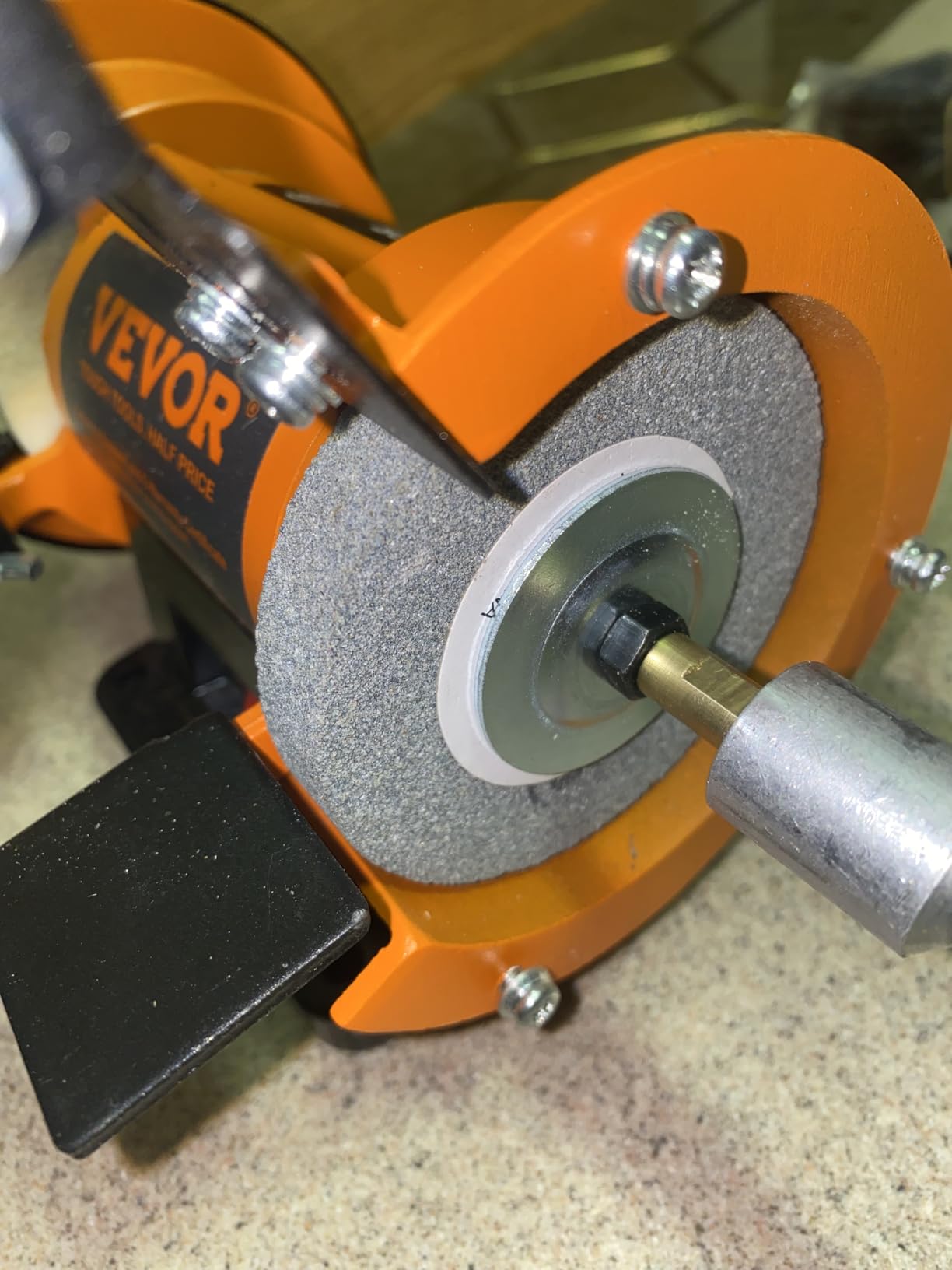 VEVOR Bench Buffer Polisher, Bench Buffer Grinder Polishing & Buffing Machine for Metal/Jewelry/Wood/Jade/Plastic/Silver DIY, with Wool/Abrasive Fiber Wheel/Grinding Wheel,100pcs Tools, 3590RPM customer photo 2