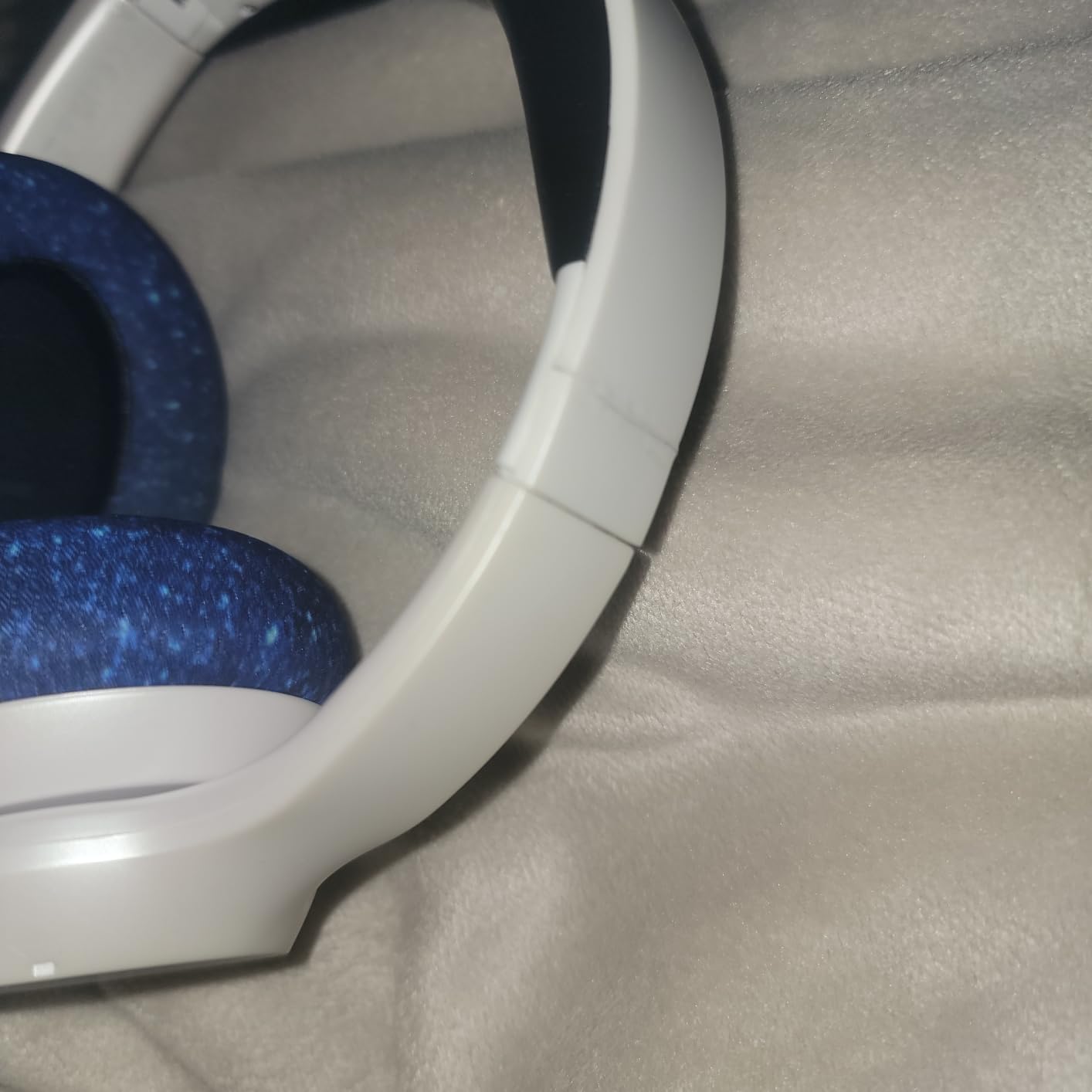 Raycon Fitness Bluetooth Headphones - Over The Ear Running Headphones, Active Noise Cancelling customer photo 1