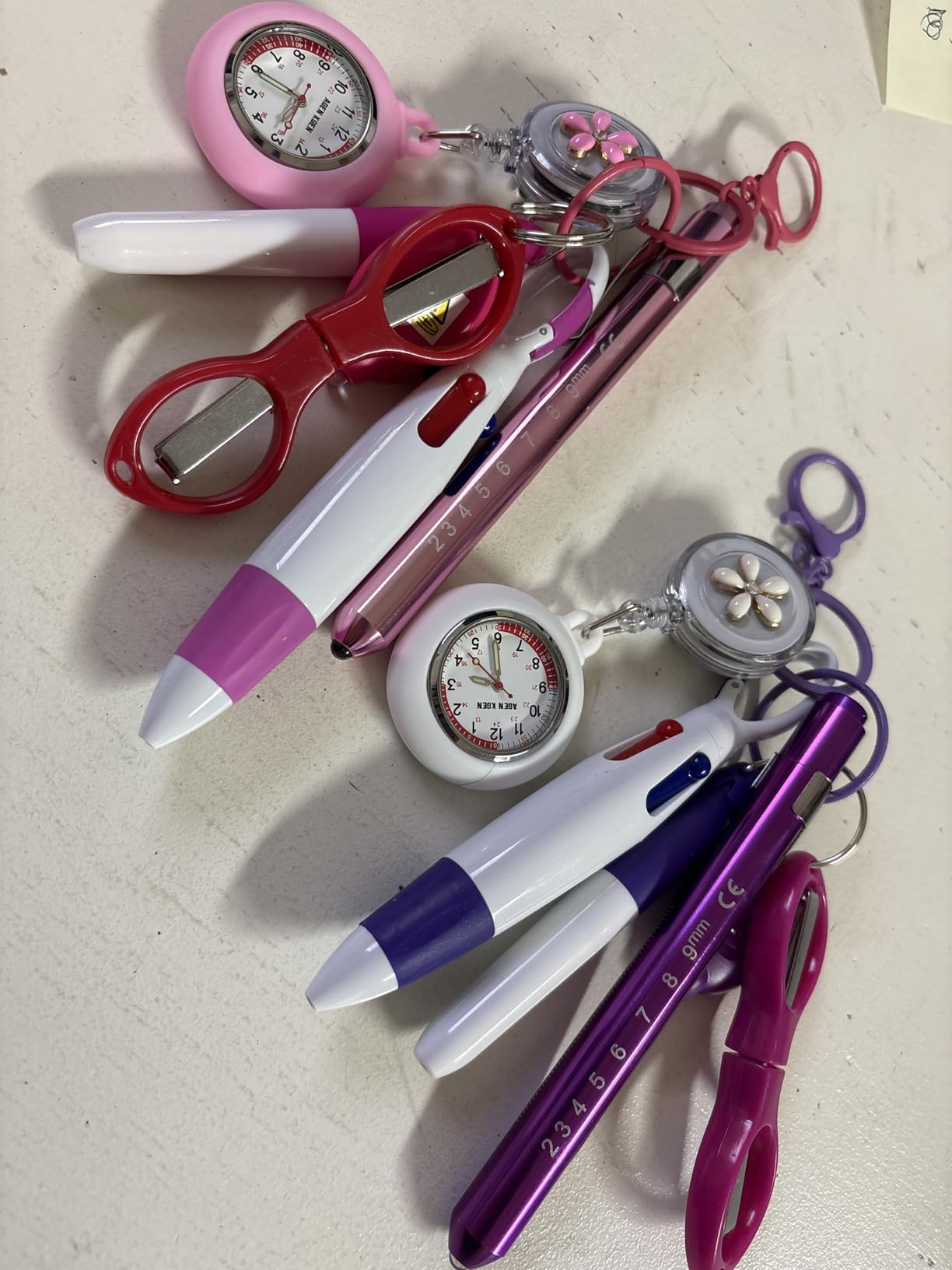3X Retractable Nurse Watch for Nurses Doctors, Clip-on Hanging Lapel Nurse Watch Silicone Cover Brooch Fob Pocket Watch Badge Reel customer photo 2
