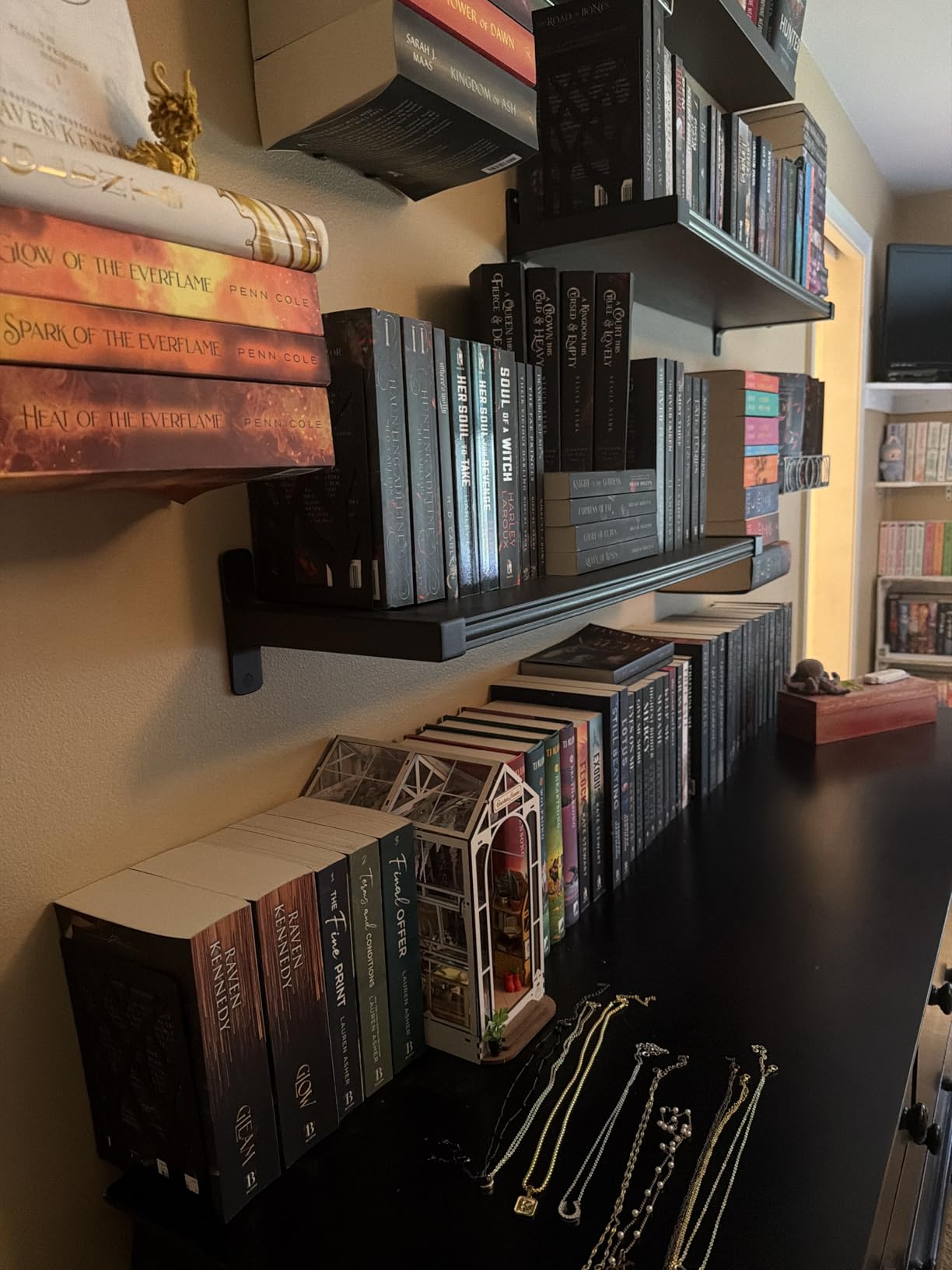 MaxGear Book Ends Tree Design Bookends for Shelves 7 x 4.7 x 3.5