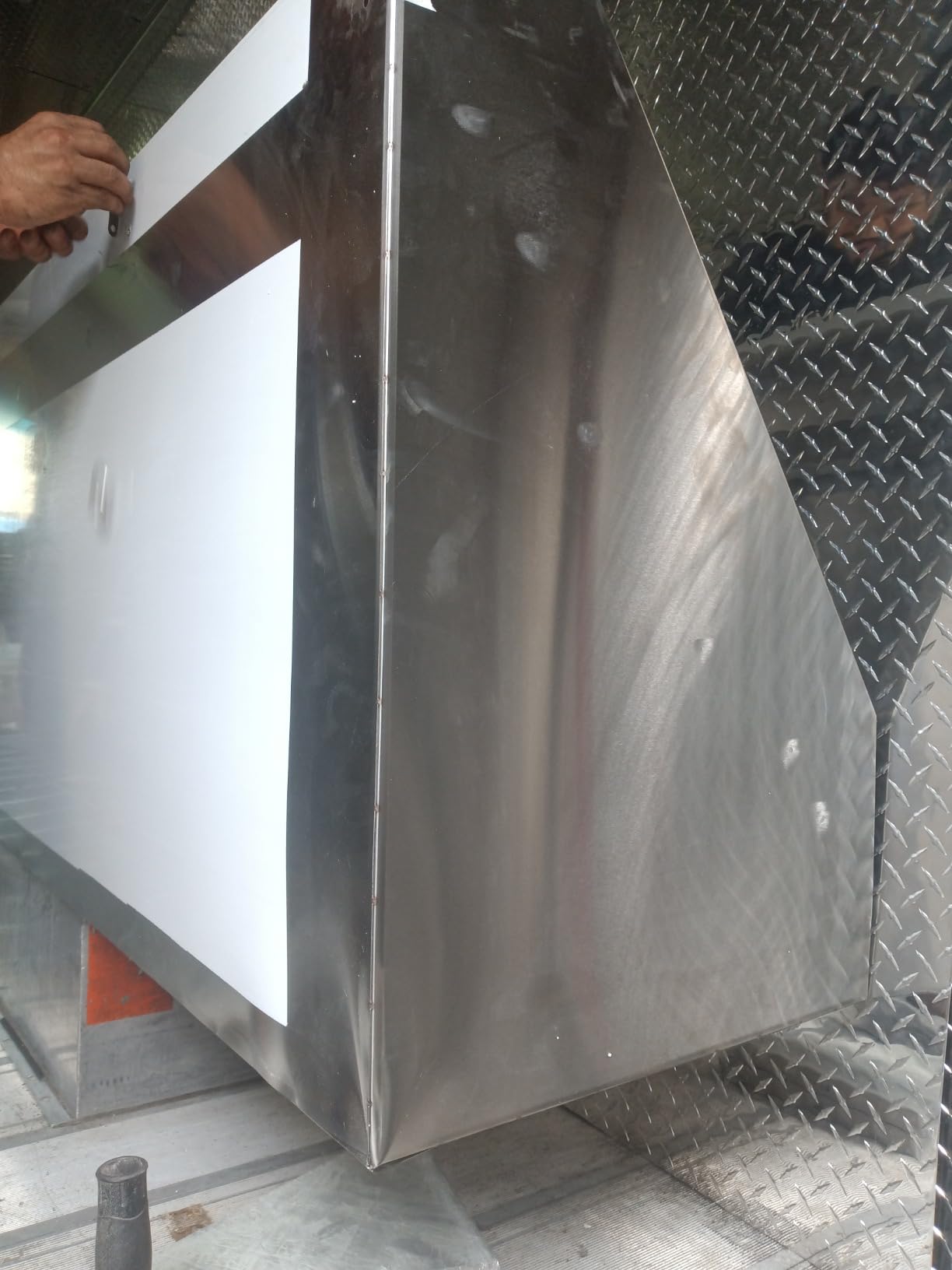 VEVOR Commercial Exhaust Hood, 7FT Food Truck Hood Exhaust, 201 Stainless Steel Concession Trailer Hood with 3 Detachable U-shaped Grid Oil Filter Mesh, Rust Resistant Vent Hood for Kitchen Restaurant customer photo 1