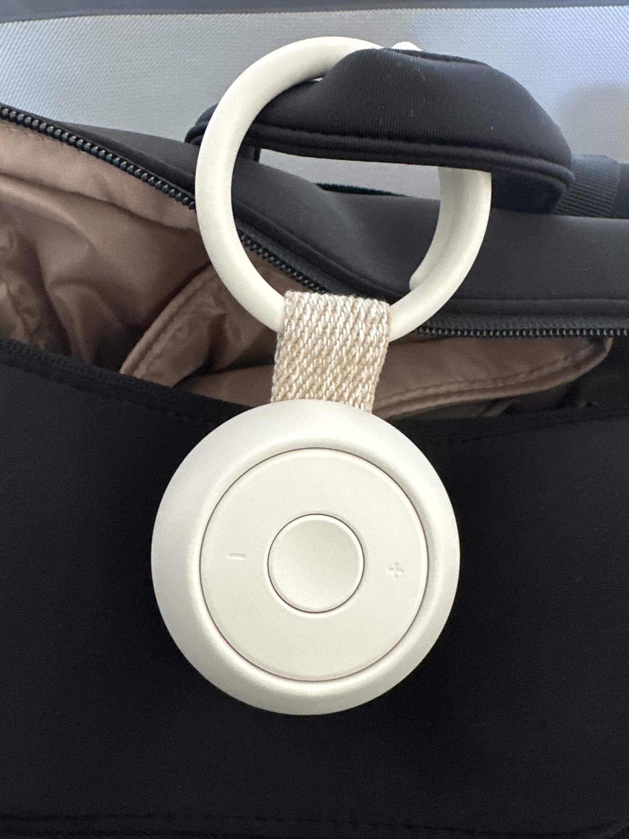 Hatch Go Portable Sound Machine & Sleep Soother for Babies & Kids (Putty) customer photo 1