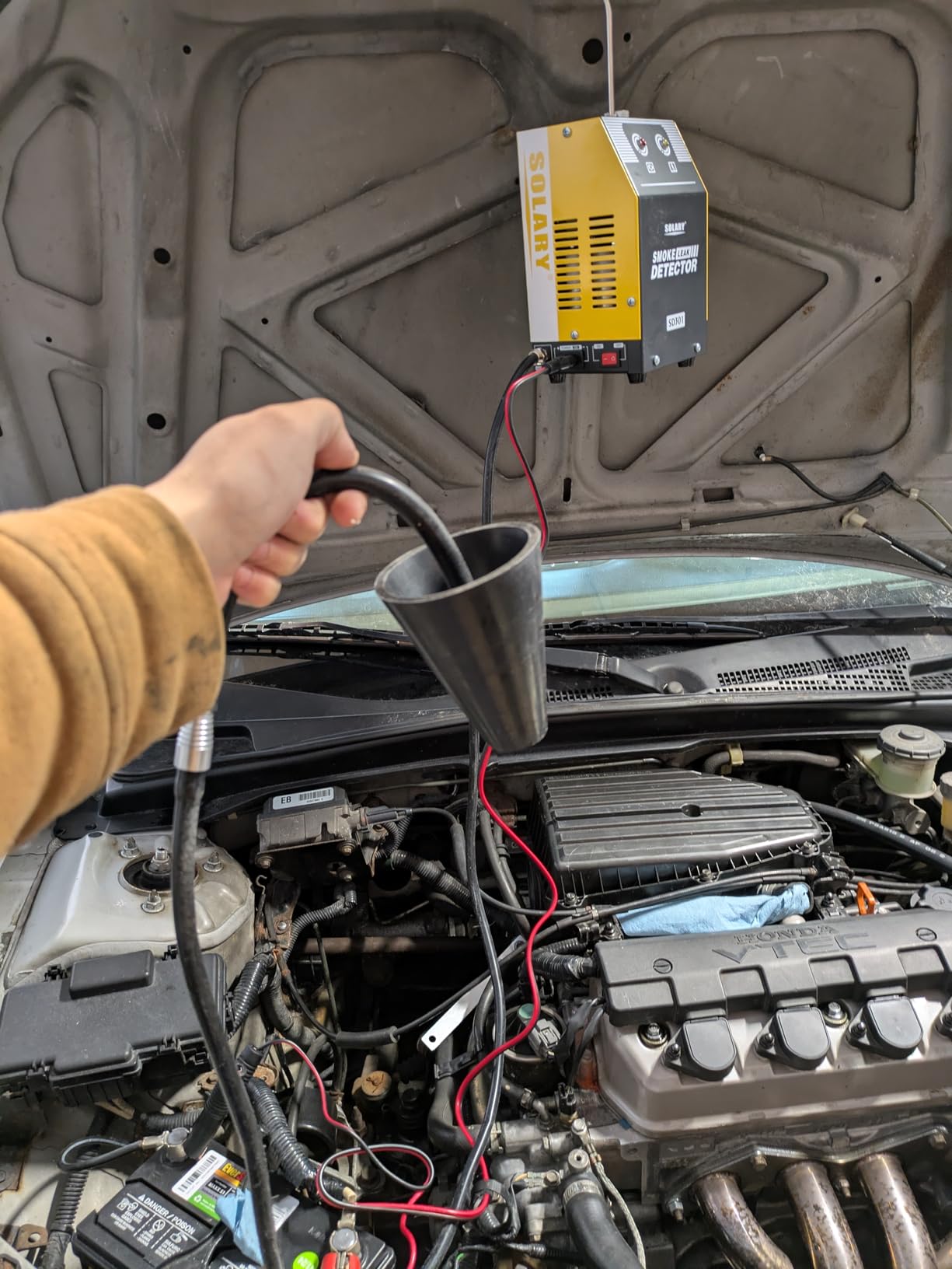 Solary Automotive Smoke Machine Leak Detector - 12V DC EVAP Vacuum Diagnostic Tester for Pipe System customer photo 2