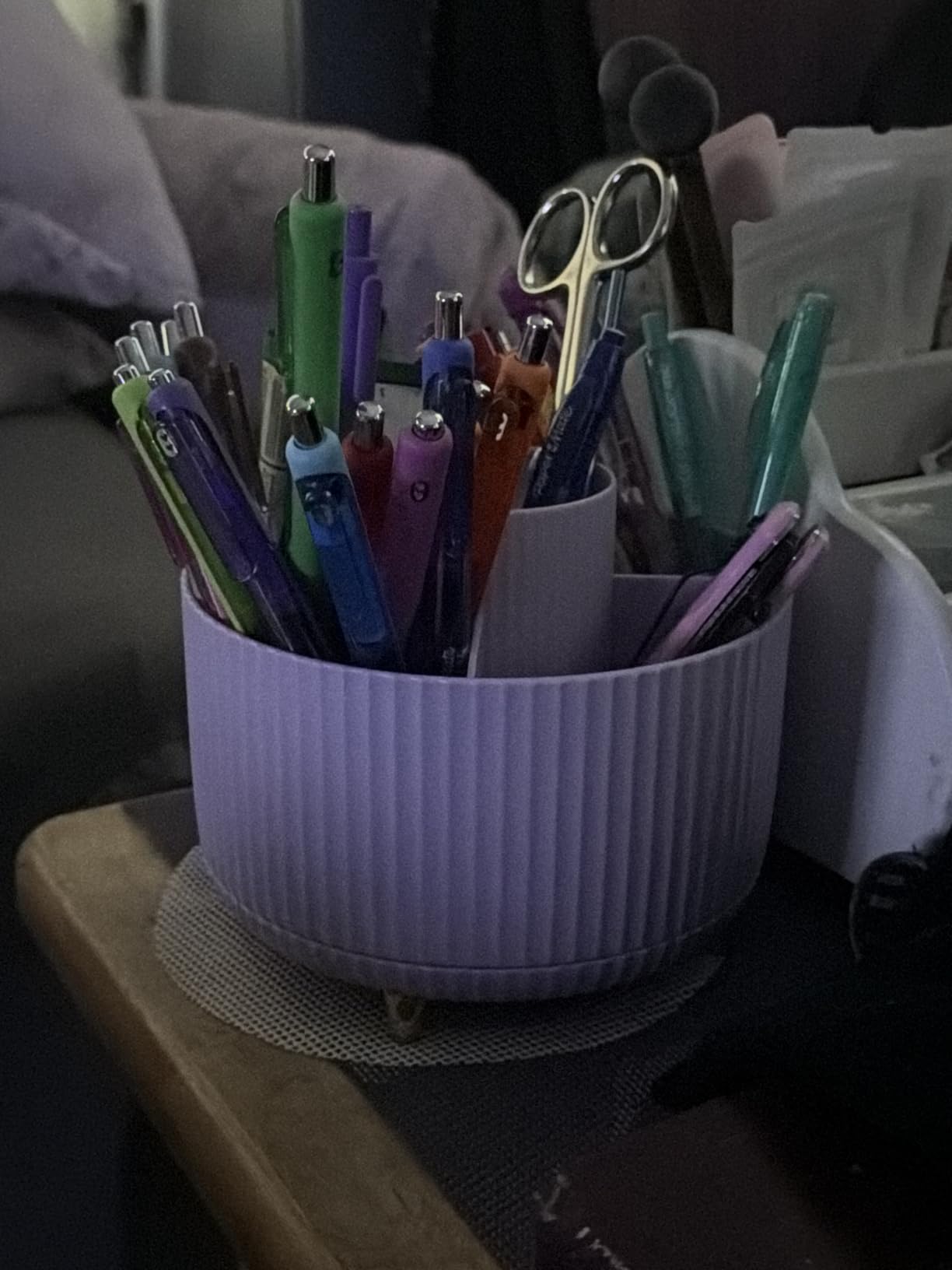 SKYDUE 360 Rotating Plastic Desk Pen Organizer with 5 Slots, Dual-Purpose Art Supply Pencil Cup for Office, School, Home customer photo 1