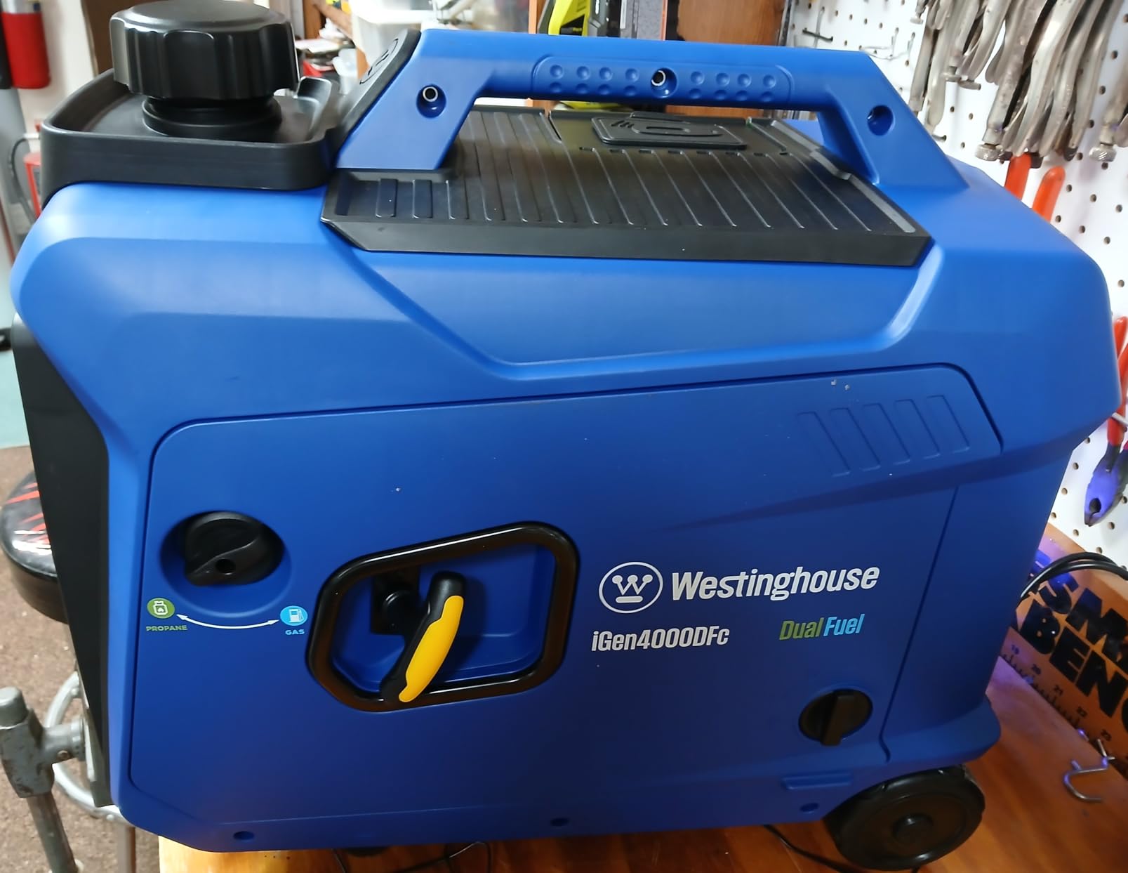 Westinghouse 2550 Peak Watt Super Quiet & Lightweight Portable Inverter Generator, RV Ready 30A Outlet, Gas and Propane Powered, CO Sensor, Parallel Capable, Long Run Time customer photo 2