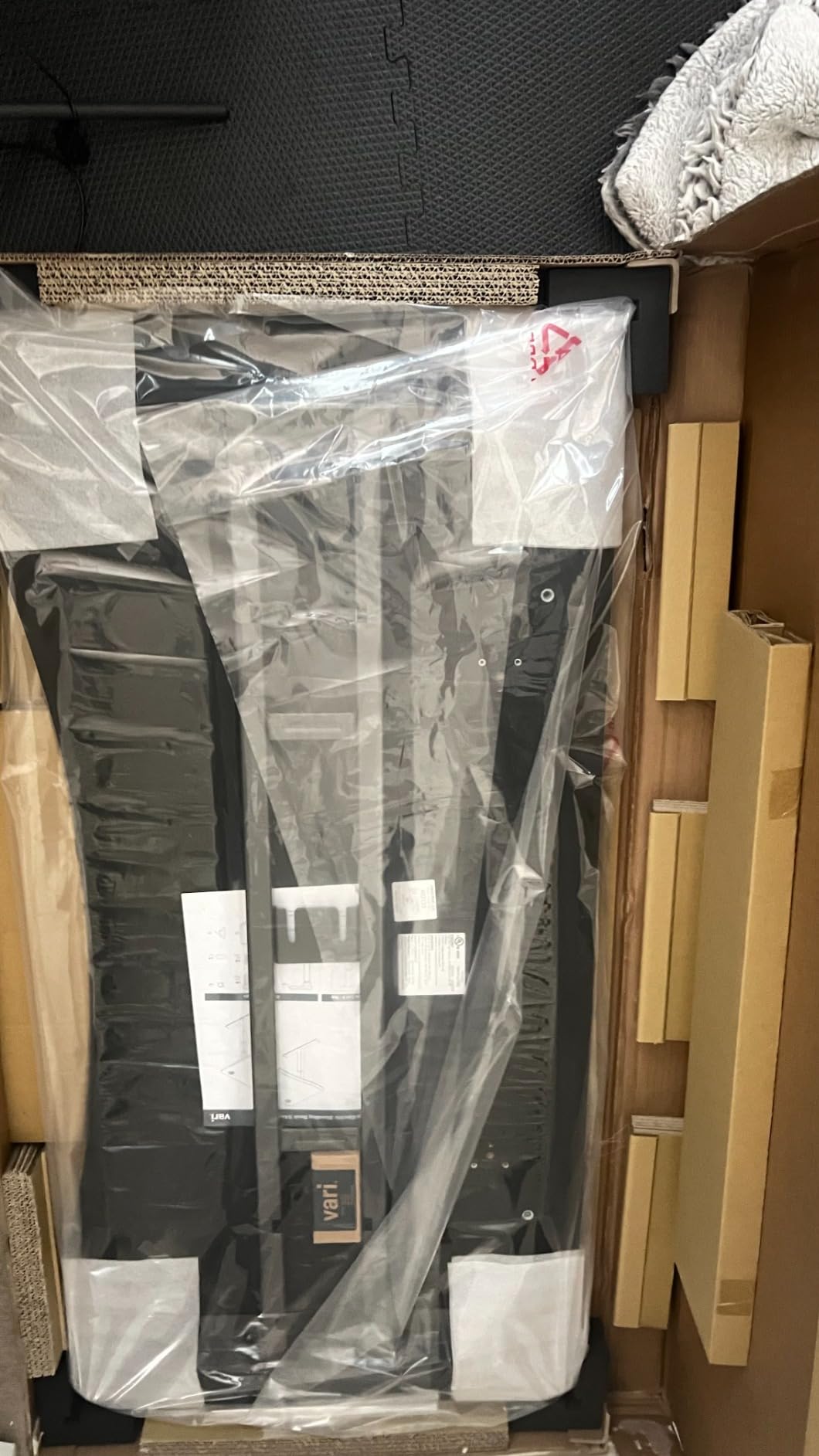Vari Ergo Electric Standing Desk - 54x26 - Espresso/Slate customer photo 2