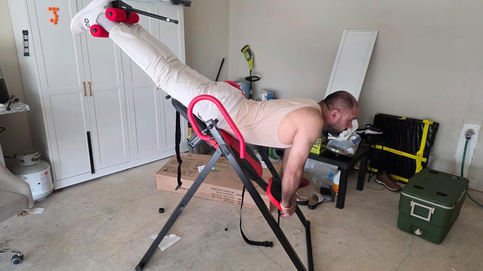 YOLEO Gravity Inversion Table for Back Pain Relief 2026 New Inversion Table w/Lumbar Support, Easy to Assemble, Back Stretcher Machine 300 lbs customer photo 2