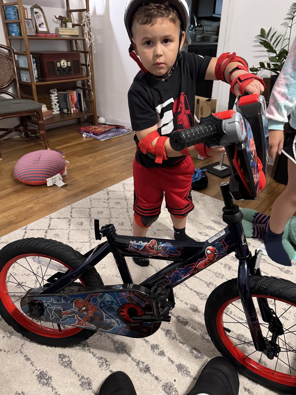 Huffy Disney and Marvel 12/16 Inch Boys Bikes, Multiple Color Options customer photo 2