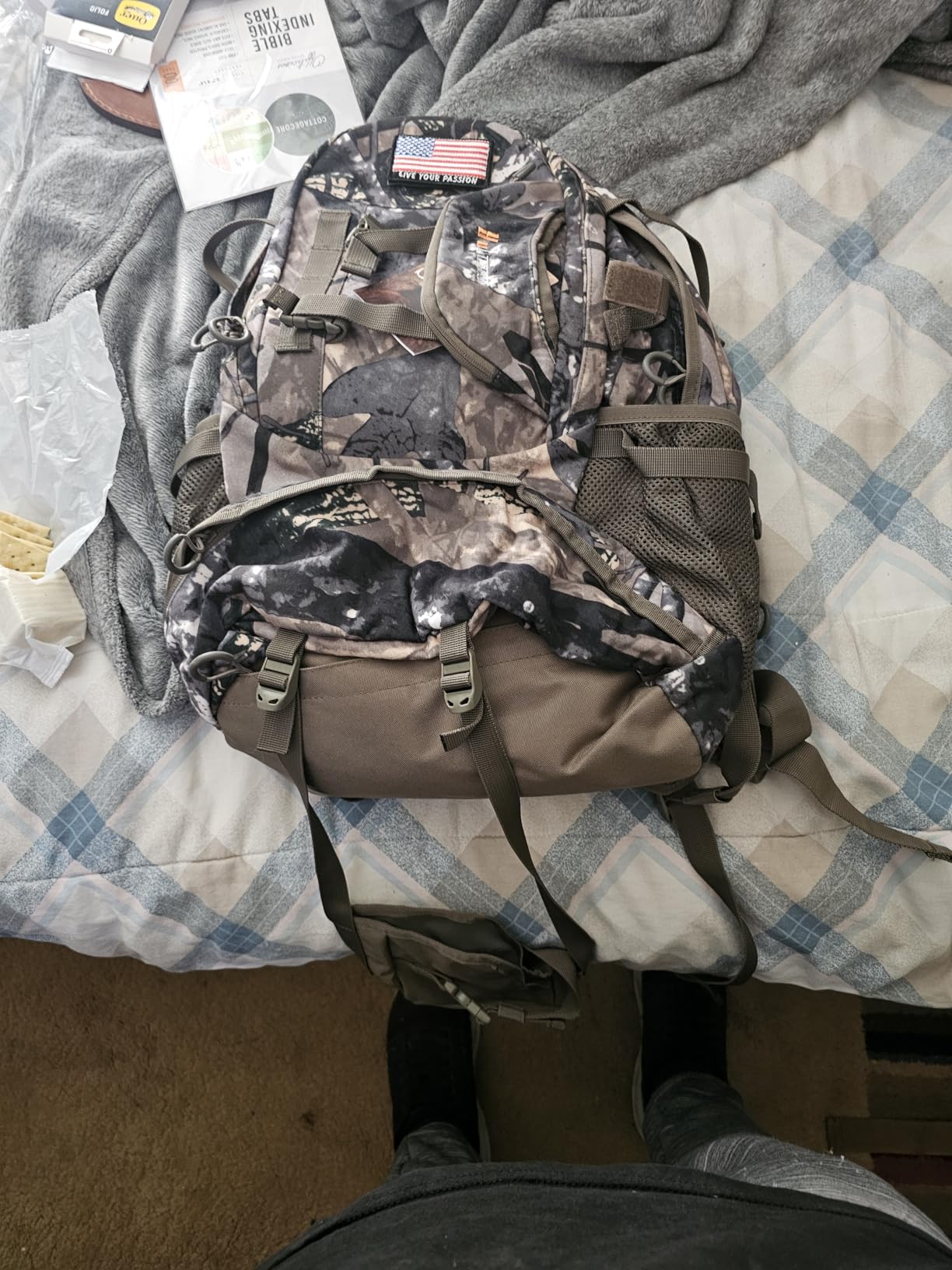 YVLEEN Durable Camo Hunting Backpack for Men, Large Capacity Day Pack for Rifle Bow Gun customer photo 2