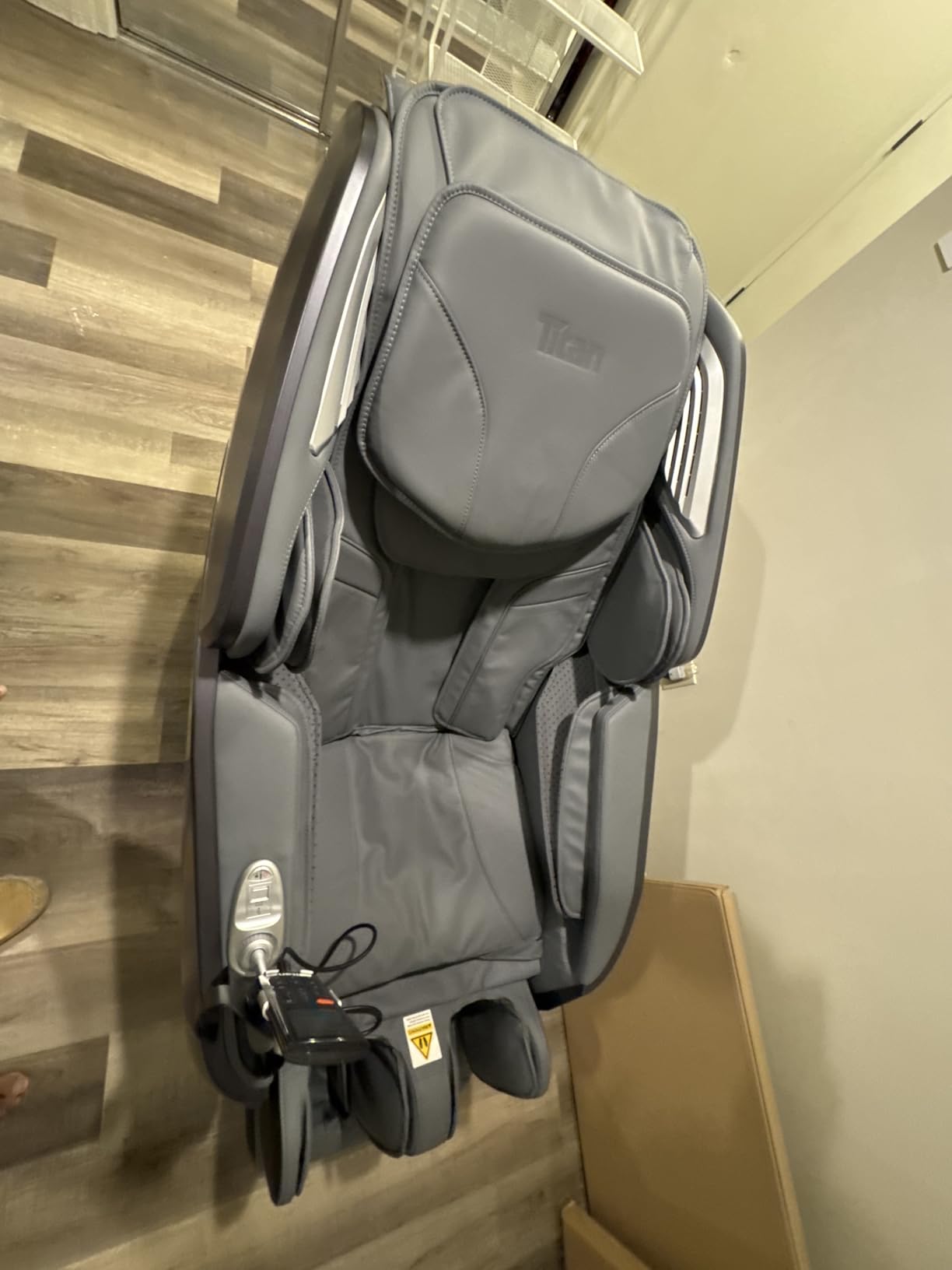 Rejuv 4D l Full Body Massage Chair l Shiatsu Recliner l SL Track l Health Detection l Full Body Stretching l Heating Therapy l 3 Stage Zero Gravity l Bluetooth Speaker (Brown) customer photo 2