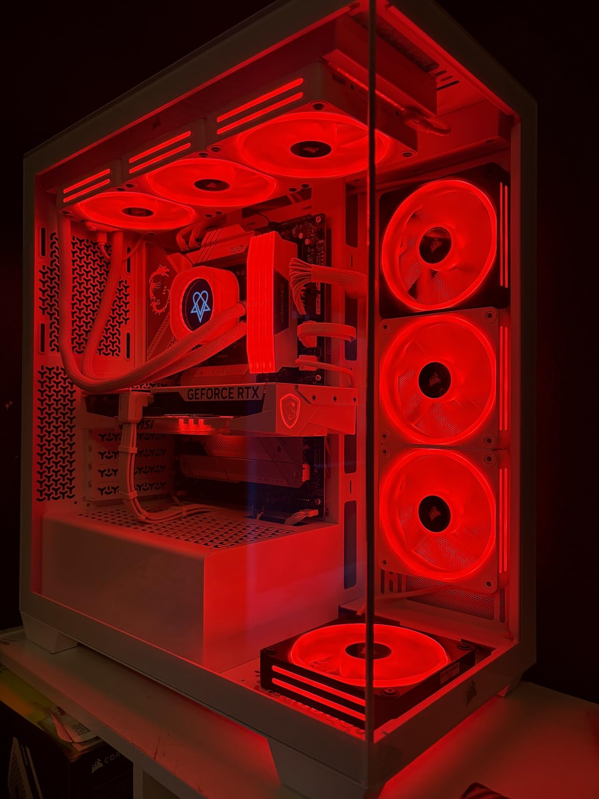Intel® Core™ i7-14700K New Gaming Desktop Processor 20 cores (8 P-cores + 12 E-cores) with Integrated Graphics - Unlocked customer photo 1