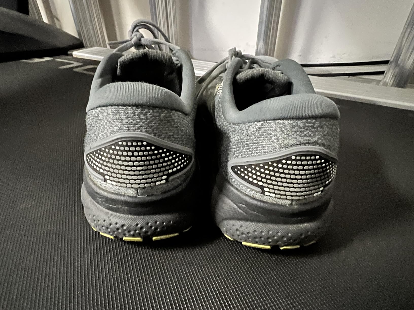 Men's Ghost 16 Neutral Running Shoe customer photo 2