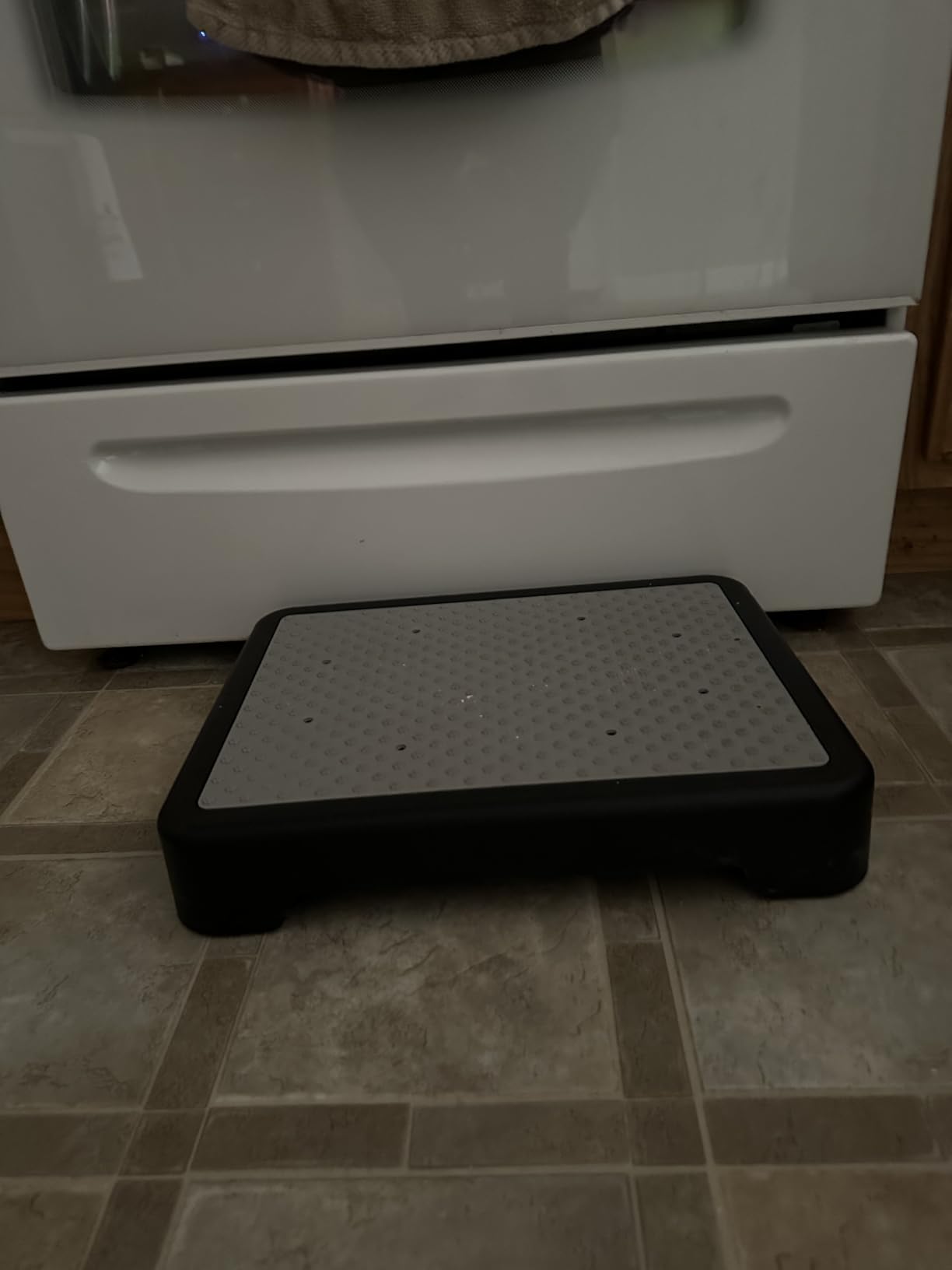 SPACELEAD Mobility Step Stool for Adults & Seniors, Anti-Slip Bathroom Step Stool, Portable Stair Assist Indoor/Outdoor, Platform Step for Kitchen, Office, and Bedroom, 600lbs Capacity, Black-Gray customer photo 2