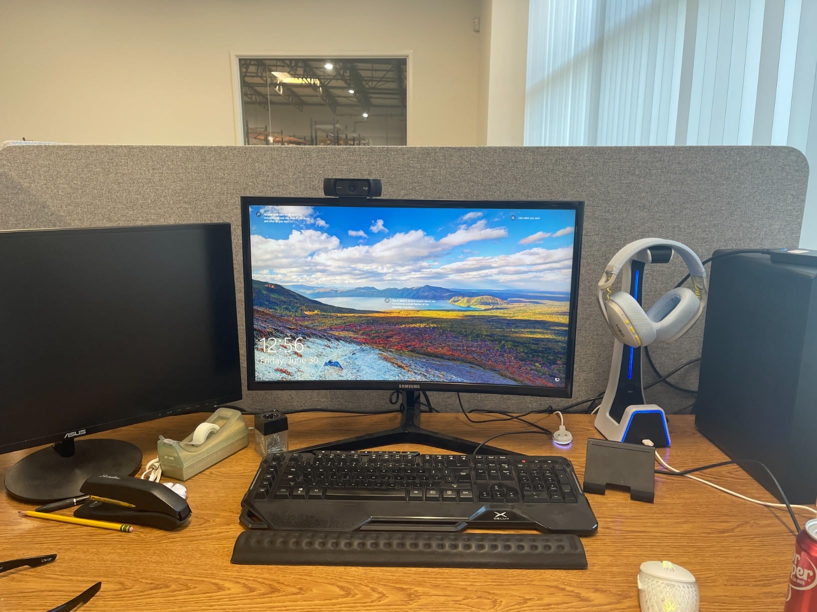 VIVO Gray Clamp-on 71 x 24 in Privacy Panel, PP-2-V072G | Sound Absorbing PET Partition, Above or Below Desk Office Divider, Fits 0.4-1.4 in Thick Desktops, 2 Pack, 35 x 24 in (x2) customer photo 2