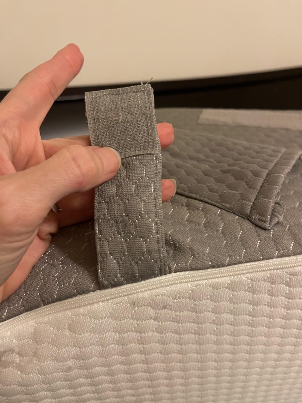 Bedluxe Wedge Pillow Set for After Surgery, Orthopedic Bed Wedge White/Grey customer photo 2