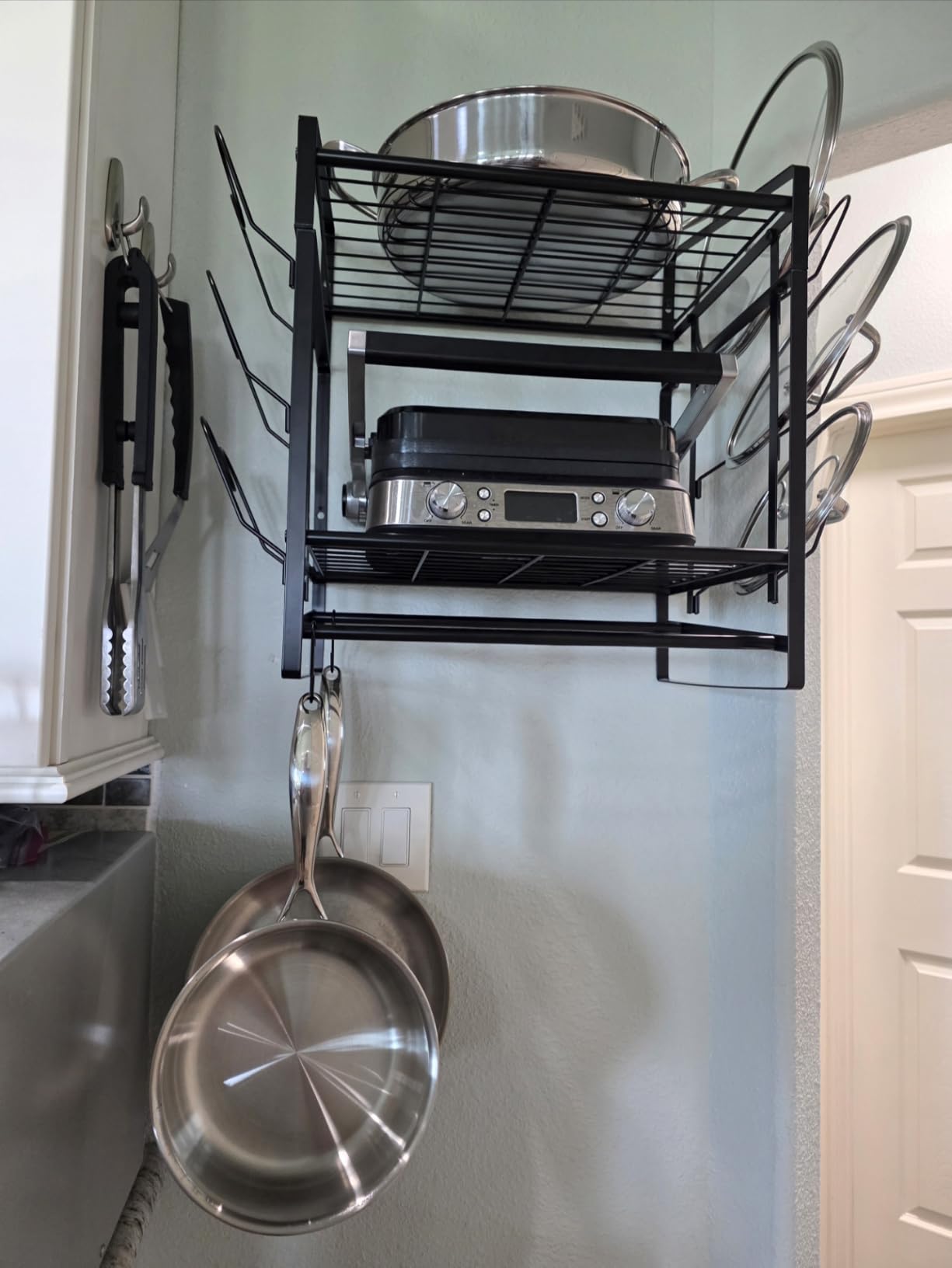 VyGrow 28 Inch Pot Rack Wall Mounted, 2 Tier Pots and Pans Organizer with 20 Hooks and 6 Pot Lid Holders, Heavy Duty Steel Pot and Pan Hanger for Kitchen Cookware Utensils Storage customer photo 1