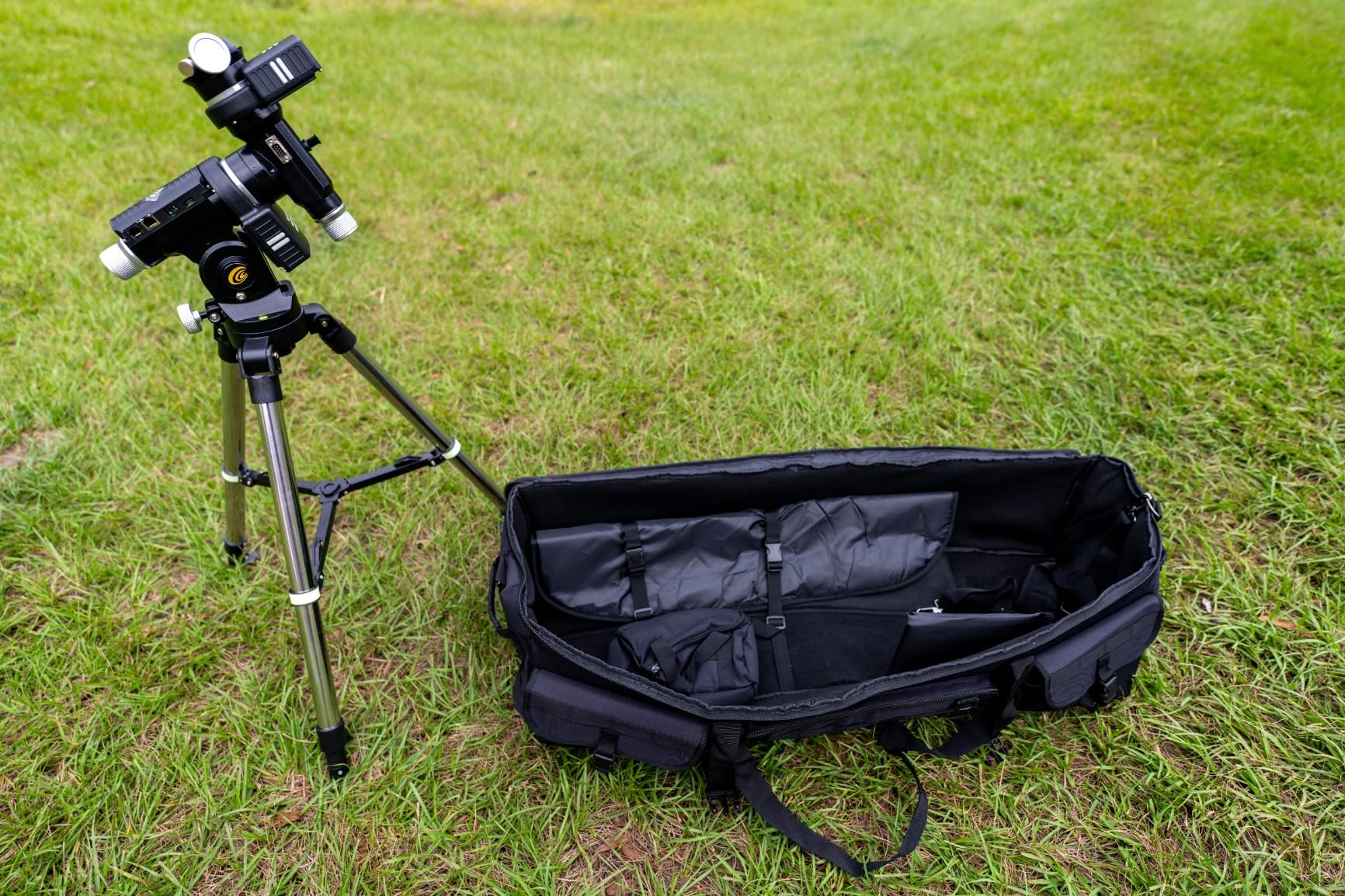 HODRANT Large Telescope Carrying Case Compatible with Celestron Telescope | Soft Pad Telescope Travel Bag, 40 inch Telescope Storage Bag with Fixed Buckles for Optical Tube & Tripod, Attached Small Bag customer photo 1