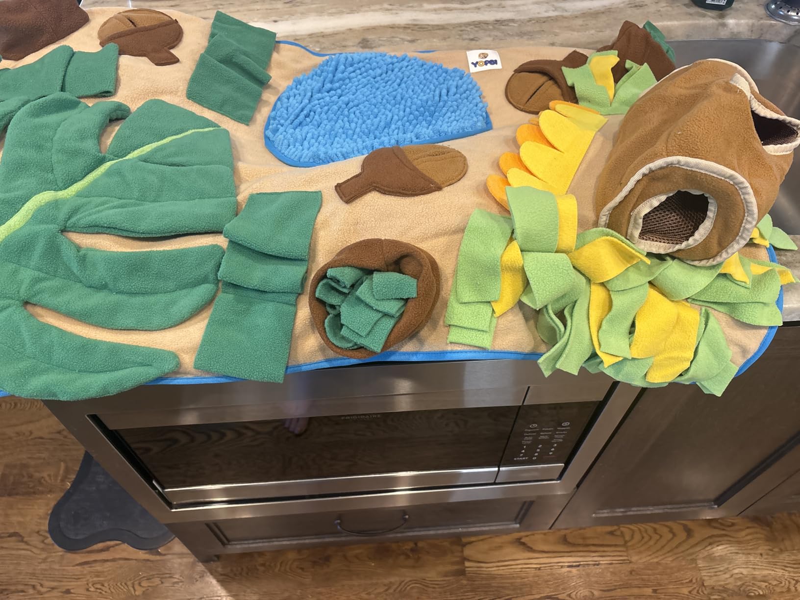 Snuffle Mat for Dogs Large Breed 39.4''x23.6'' - Interactive Dog Toys for Boredom, Sniff Mat, Mental Stimulation, Enrichment Toys customer photo 1