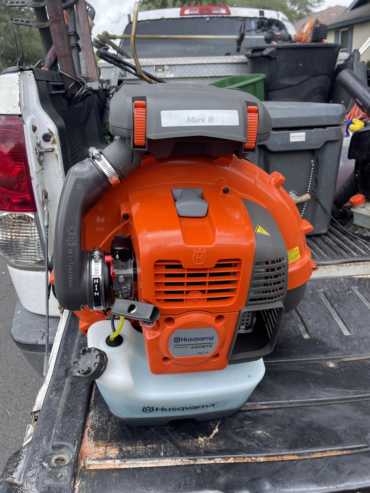 Husqvarna 580BTS Gas Backpack Leaf Blower, 75.6-cc 4.59-HP 2-Cycle Gas Leaf Blower, 1000-CFM, 47-N, 220-MPH Superior Blowing Capacity and Ergonomic, Ventilated Harness customer photo 1