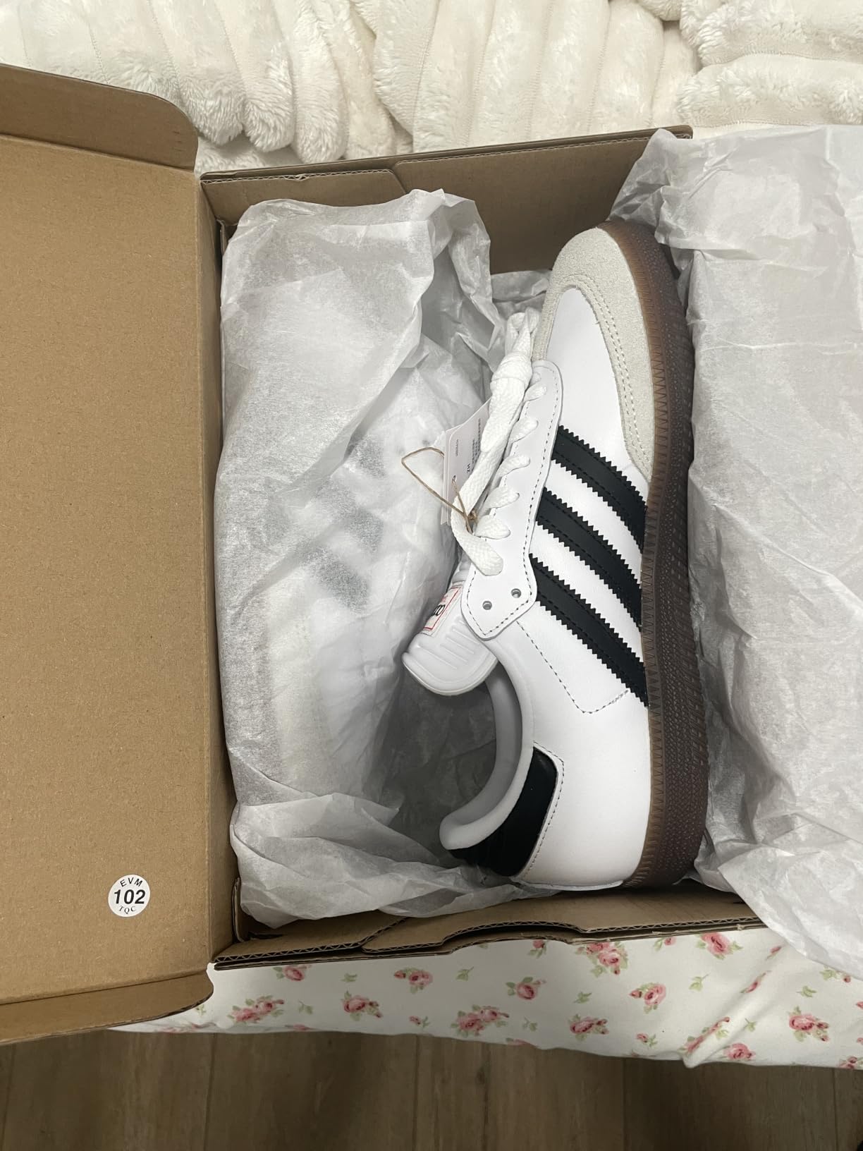adidas Unisex-Adult Samba Indoor Shoe customer photo 1