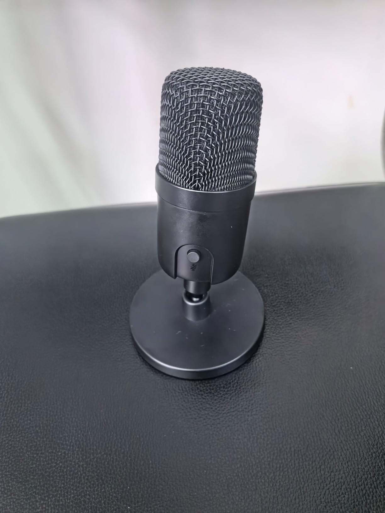 Amazon Basics Condenser Microphone for PC, Cardioid Pickup, USB Mic for Streaming, Recording, and Podcasting, 360° Adjustable Stand, Plug and Play, 5.8