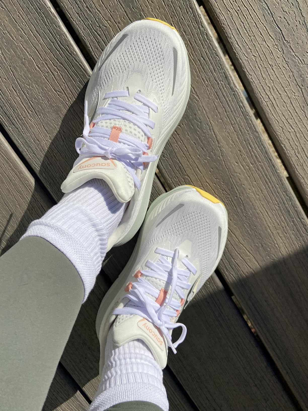 Saucony Women's Hurricane 24 Sneaker customer photo 2