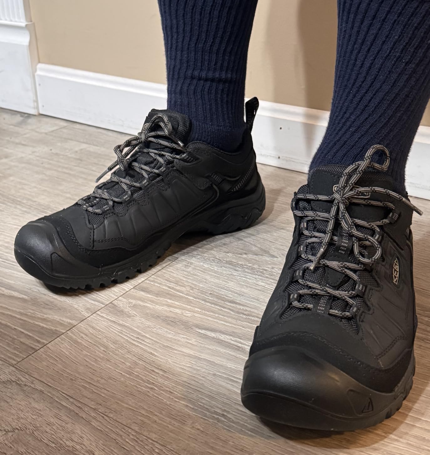 KEEN Men's Targhee 4 Low Height Durable Comfortable Waterproof Hiking Shoes customer photo 2
