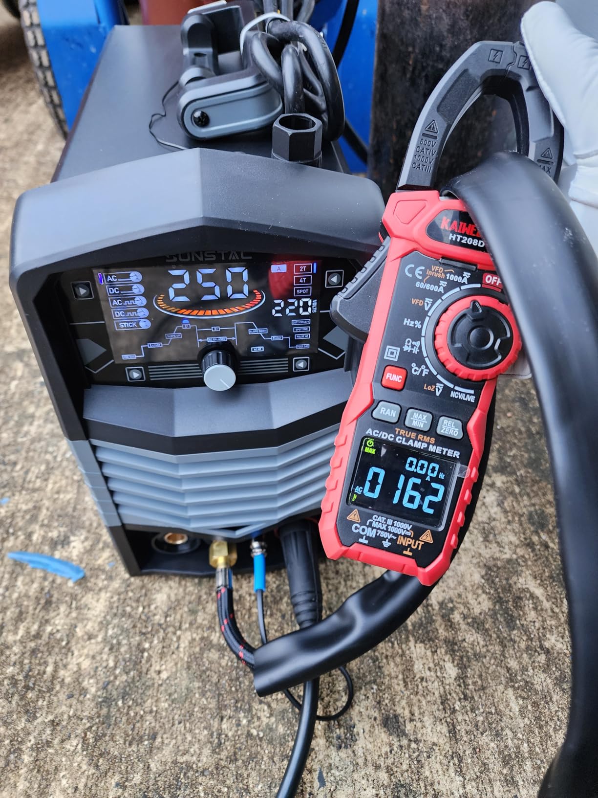 Sunstac 250A Aluminum TIG Welder with Pulse ACDC Foot Pedal Control | DC TIG/AC TIG/Pulse TIG/SPOT TIG/Stick 5 in 1 welder, 110V/220V Dual Voltage, LCD parameter display customer photo 1