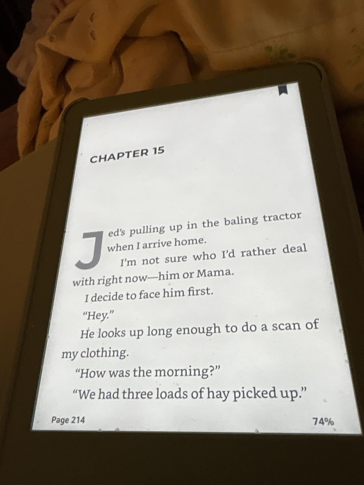Kindle 16 GB (newest model) - Lightest and most compact Kindle, now with faster page turns, and higher contrast ratio, for an enhanced reading experience - Matcha customer photo 1