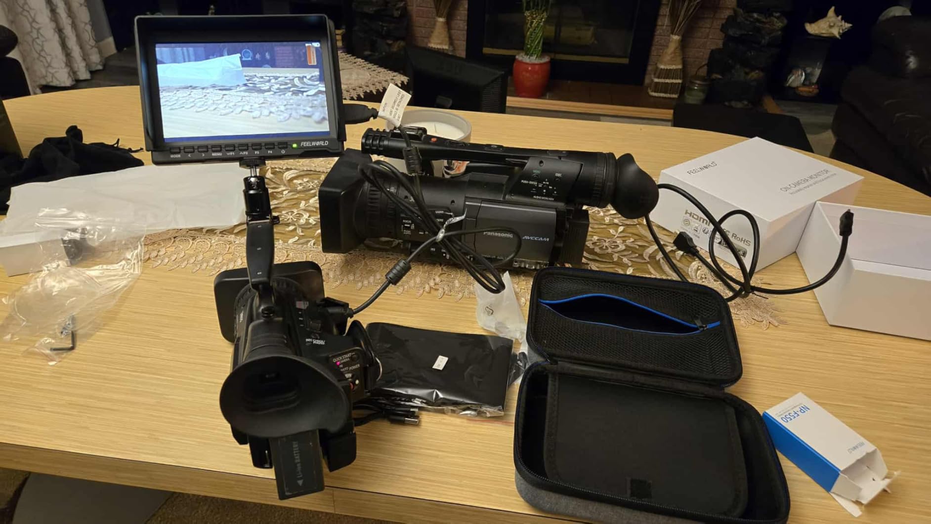 FEELWORLD FW759 7 Inch 400nit On Camera Field DSLR Monitor, 4K HDMI Input 1280x800 IPS Accurate Focus and Expose, See Clearly, Lightweight for Video Shooting Vlogging with F550 Battery and Bag customer photo 2