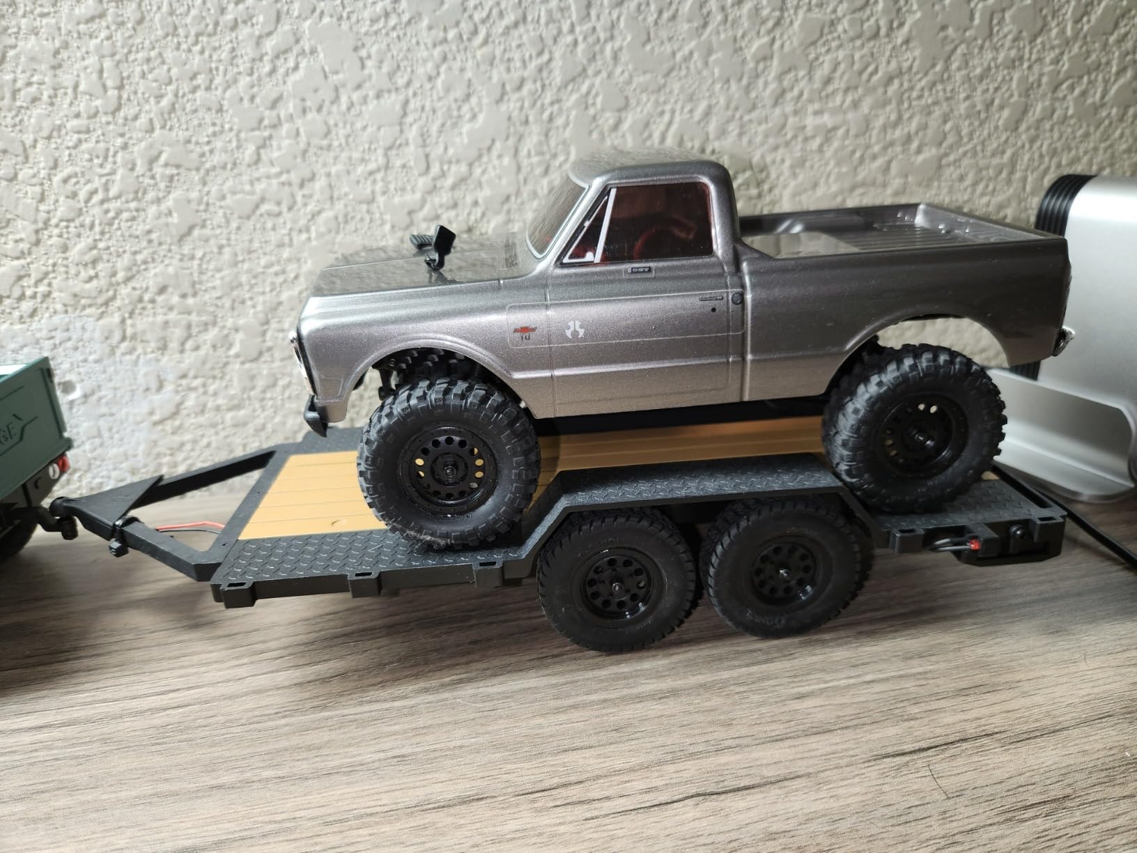 Axial SCX24 Flat Bed Vehicle Trailer with LED Taillights: 1/24th, AXI00009 customer photo 2