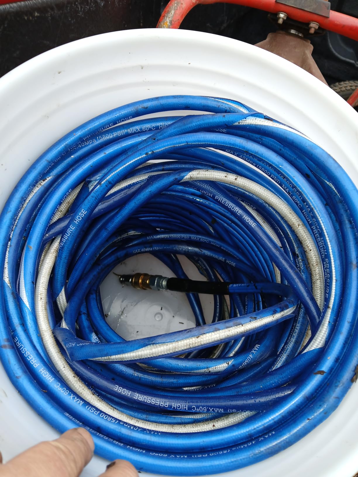 100 FT Sewer Jetter Kit for Pressure Washer, 5800PSI Drain Cleaner Hose | 1/4 Inch NPT Corner with 4 Sewer Jetting Nozzles, Pearl Corsage Pin, Waterproof Tape, Handle Strap&2 Spanner (Blue) customer photo 1