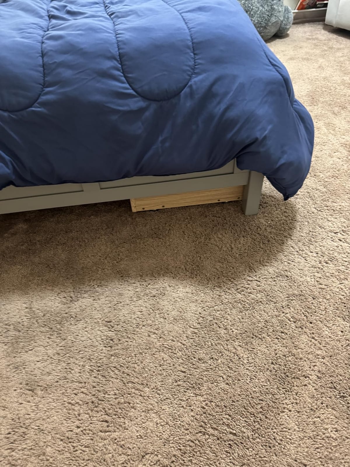 Giantex Wood Twin Bed with 2 Storage Drawers, Solid Wood Platform Bed with Headboard, Wooden Slats Support Mattress Foundation, No Spring Needed, Twin Bed Frame for Kids, Teens, Adults, White customer photo 1