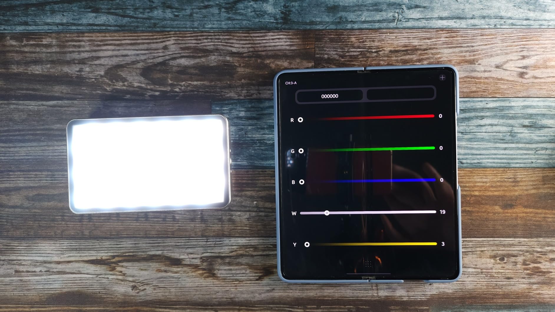 6000mAh On Camera LED Light, APP Control RGB Video Light, All Metal RGB Portable LED Photography Lighting, Led Camera Light Panel for Video Recording (Retro 08X) customer photo 2