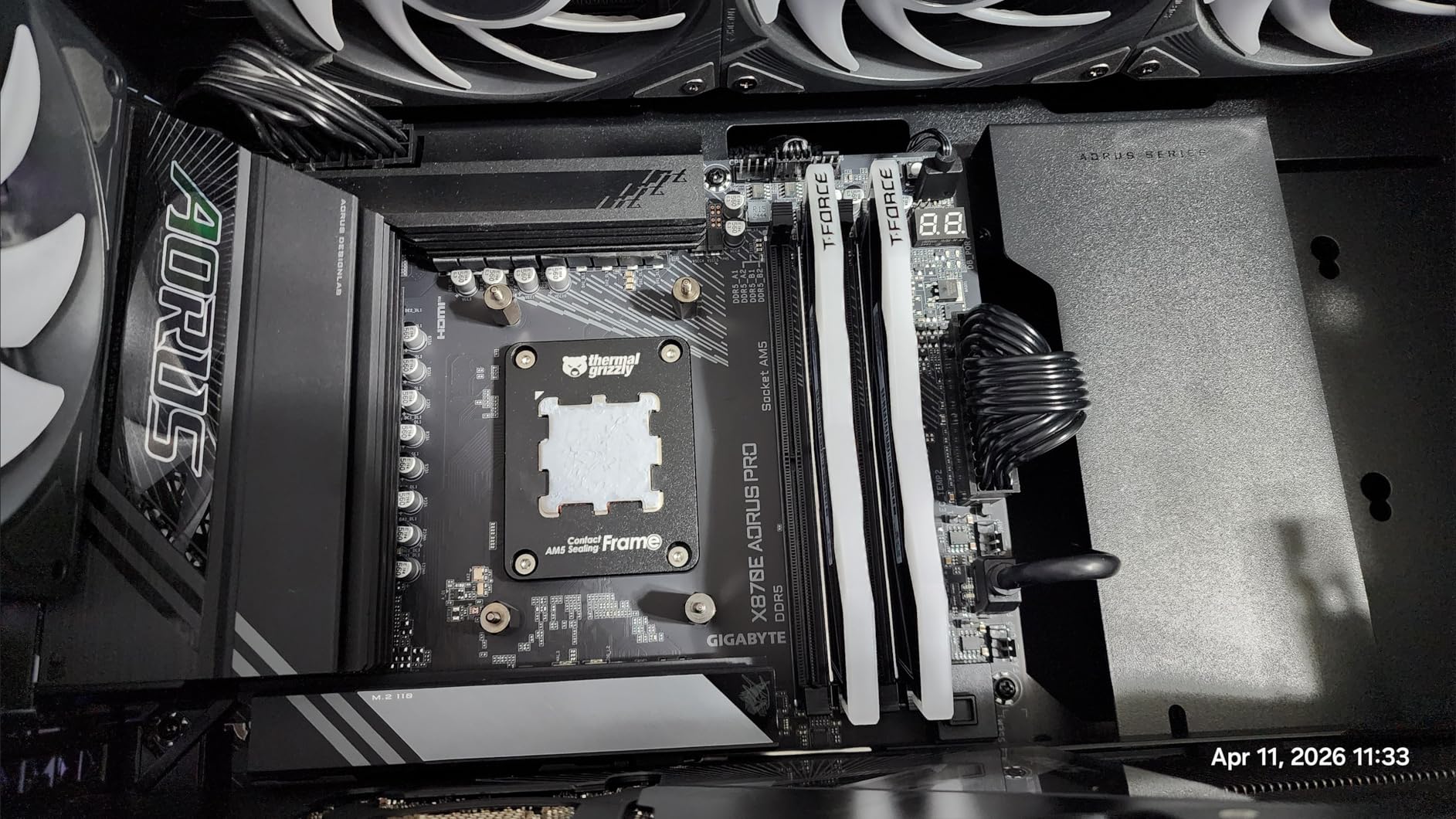 Thermal Grizzly AM5 Contact Sealing Frame - Contact Frame & CPU Guard Combination - Optimizes Contact Pressure Points & Protects Components - for AMD Ryzen 7000 CPUs - Including Aeronaut 1g customer photo 1