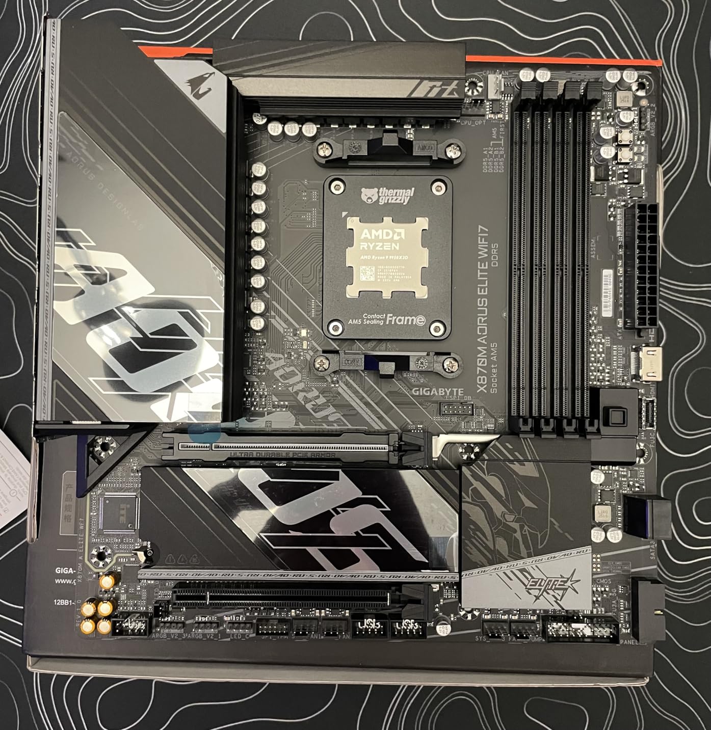 Thermal Grizzly AM5 Contact Sealing Frame - Contact Frame & CPU Guard Combination - Optimizes Contact Pressure Points & Protects Components - for AMD Ryzen 7000 CPUs - Including Aeronaut 1g customer photo 2
