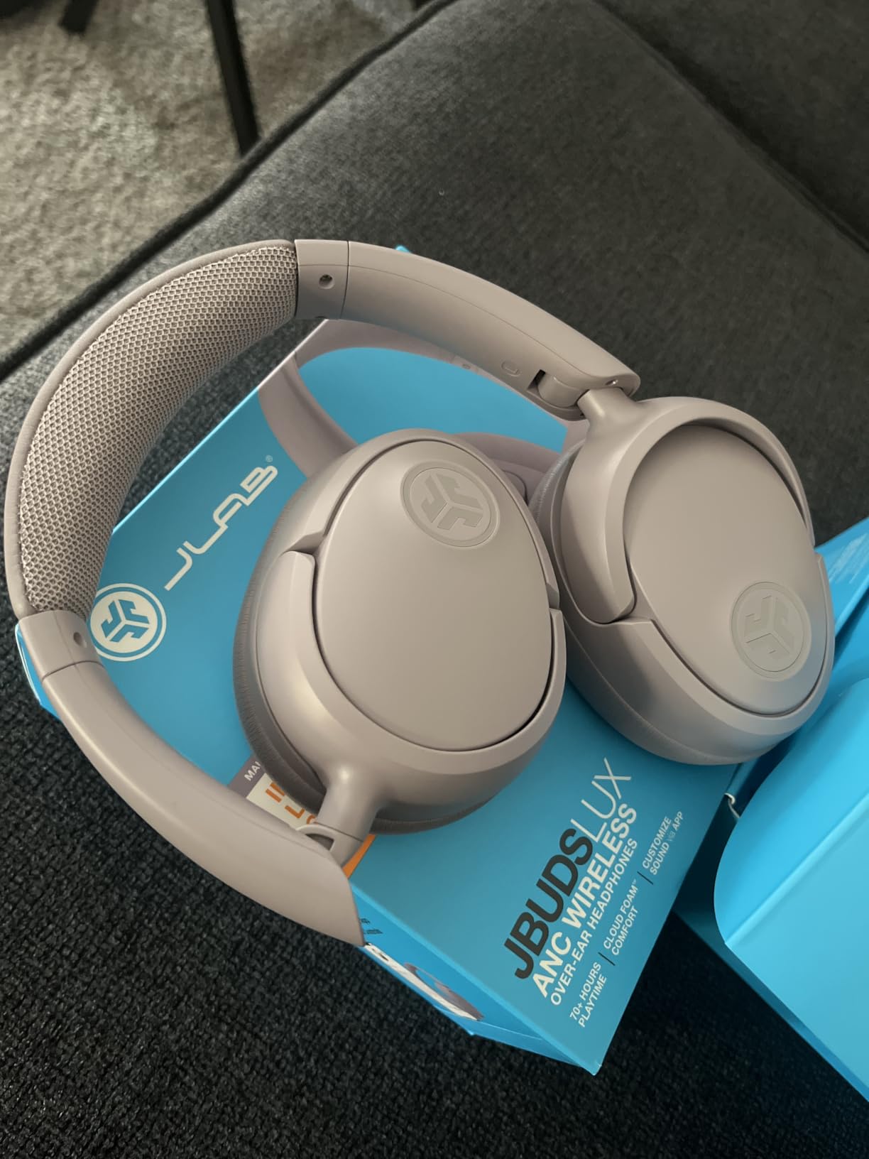 JLab, JBuds Lux ANC, Over Ear Headphones, Active Noise Cancelling, Bluetooth, Spatial Audio, Sage customer photo 2