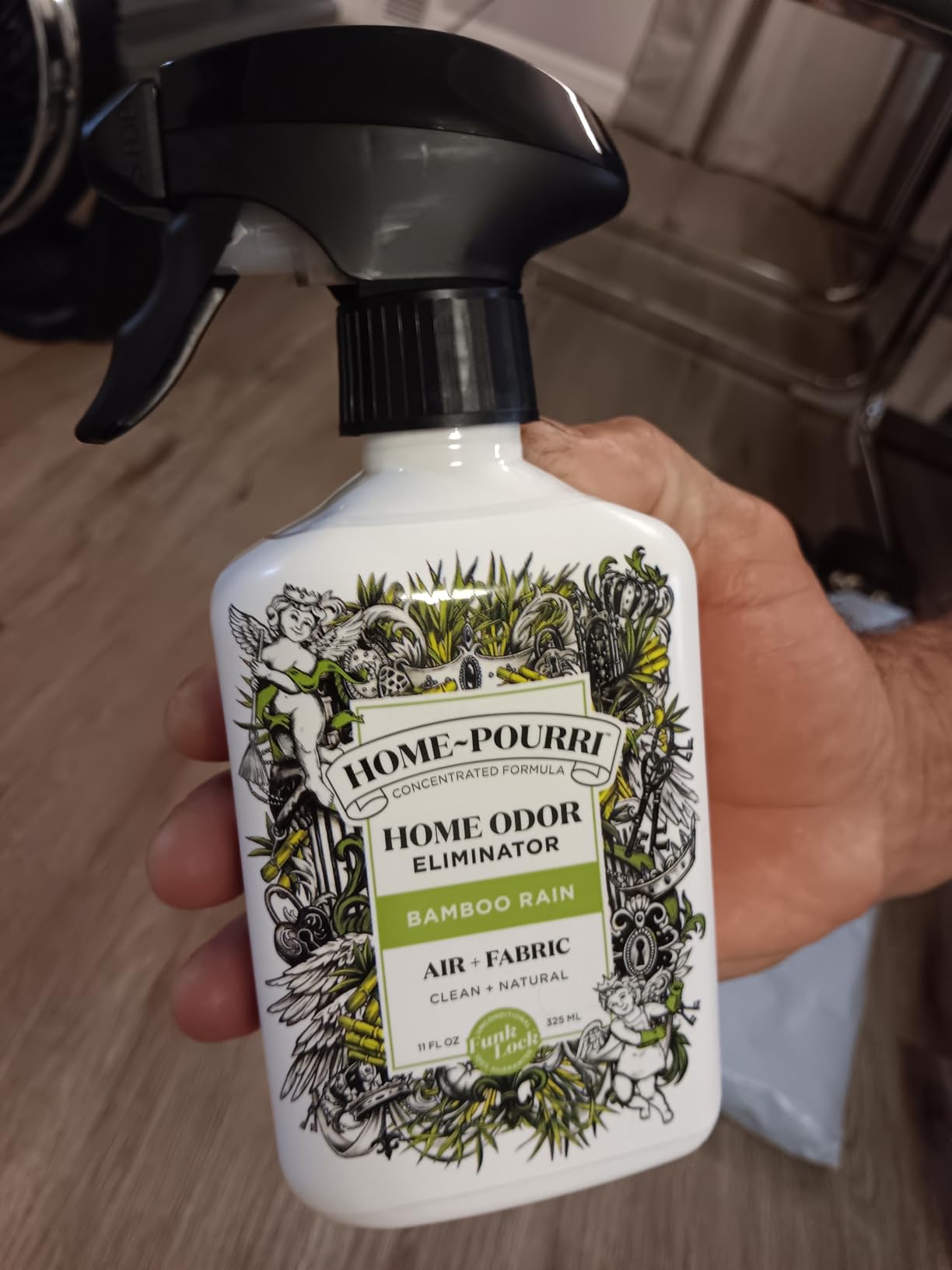 Poo-Pourri Before-You-Go Pocket Toilet Spray, Travel Essentials, Beach Bum, 1 Fl Oz, Up to 50 Uses, On-The-Go Bathroom Odor Deodorizer with Essential Oils, TSA Approved Size, Coconut Orchid Scent customer photo 1