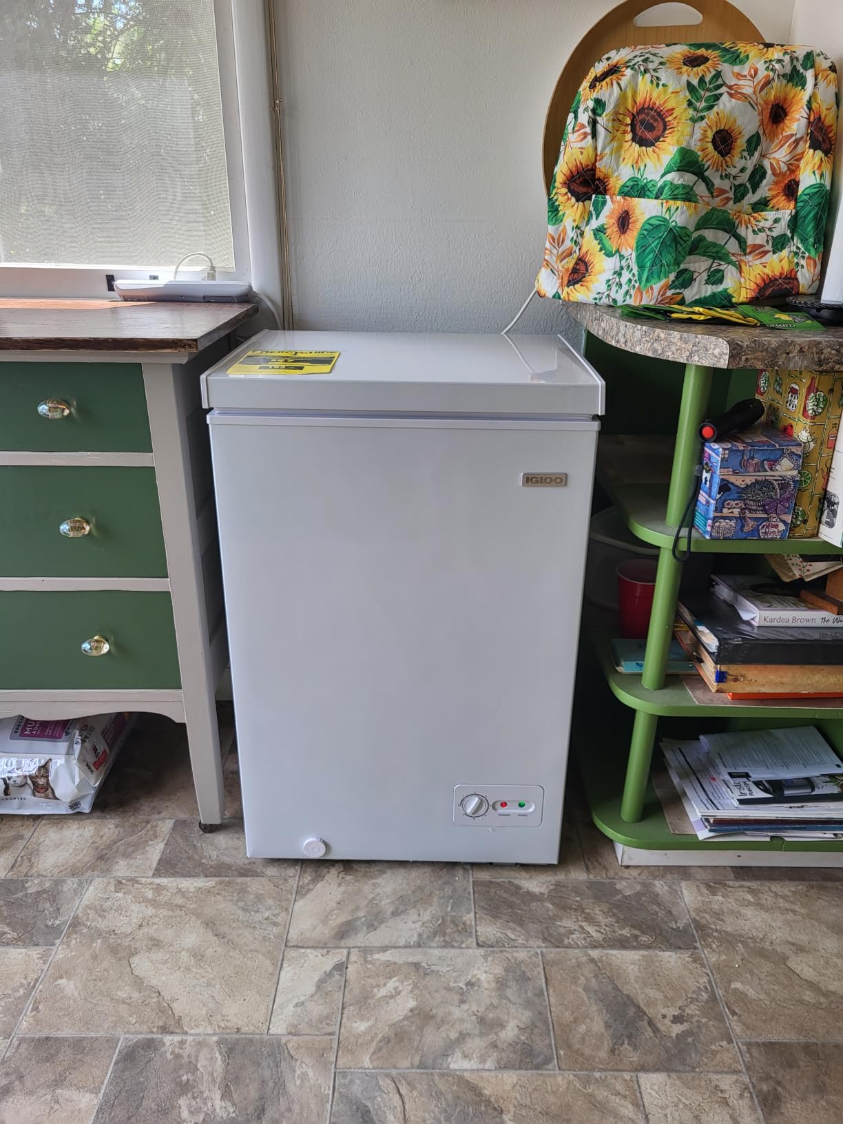 Igloo 3.5 Cu Ft. Upright Deep Freezer Chest- Deep Freezer with Quick Freezing System & Adjustable Thermostat for Homes, Garages & Basements- Low Noise Freezer with Removable Basket & LED Lights- White customer photo 2
