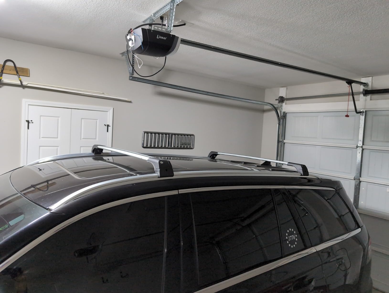 ERKUL Roof Rack Cross Bars for Lincoln Aviator 2020-2026 | Anti-Theft Lock Aluminum Crossbars for Rooftop, Cargo Carrier, Luggage, Kayak, Canoe, Bike | Silver customer photo 1