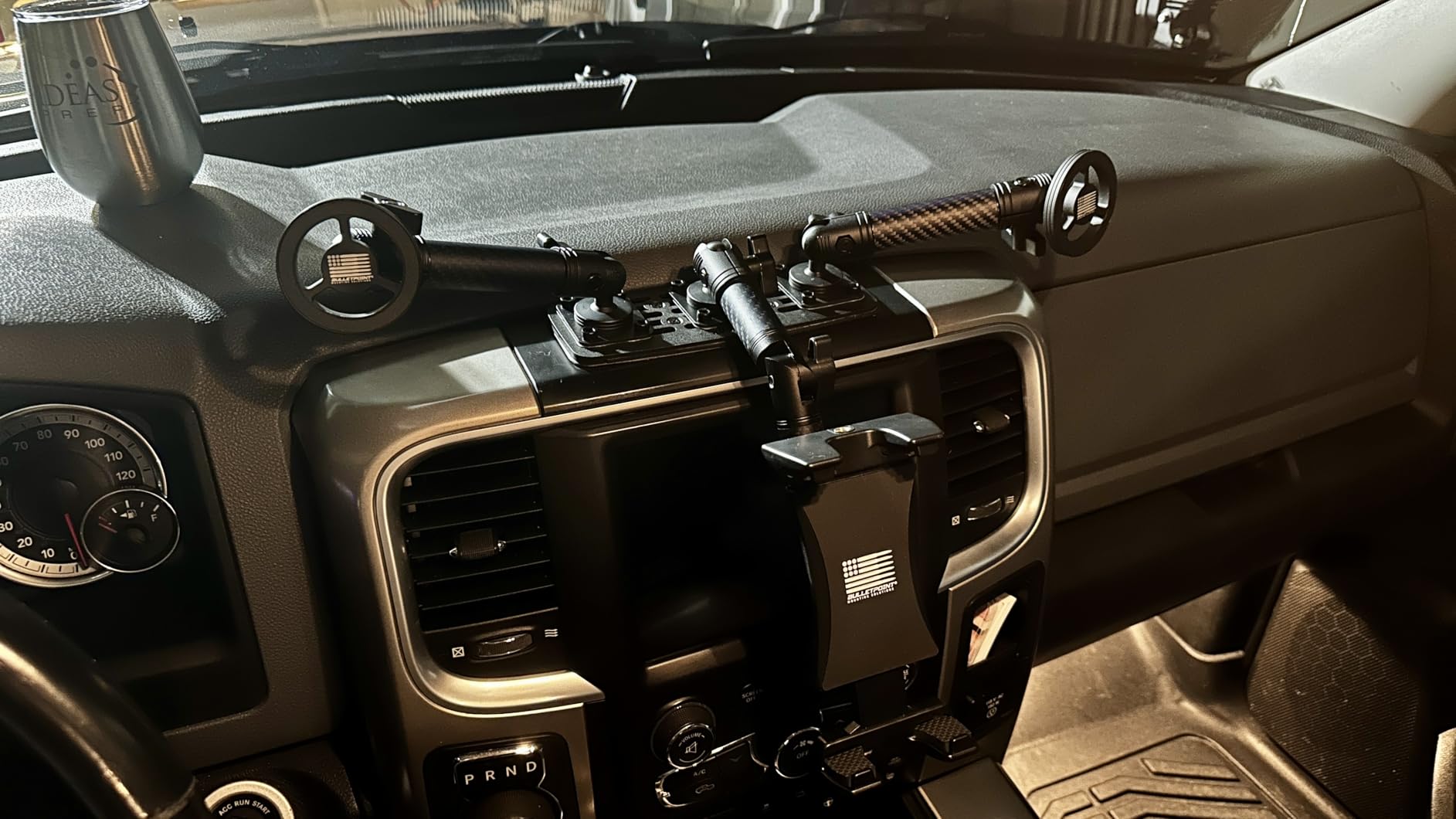 Bulletpoint Heavy Duty Vehicle Tablet Mount with Adjustable Mounting Arm Articulating Joint 20mm AMPS Ball Dash Mount customer photo 1