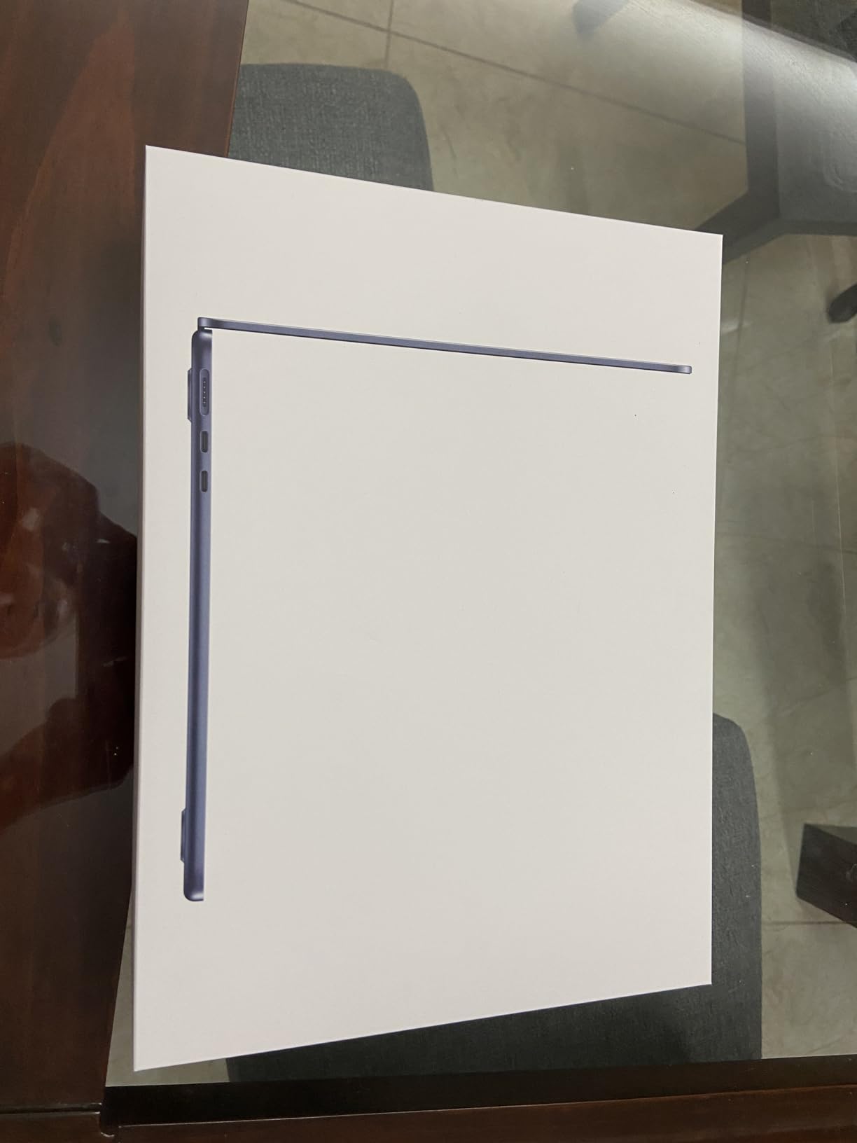 2024 MacBook Air 13-inch Laptop with M3 chip: Built for Apple Intelligence, 13.6-inch Liquid Retina Display, 16GB Unified Memory, 512GB SSD Storage, Backlit Keyboard, Touch ID; Starlight customer photo 2