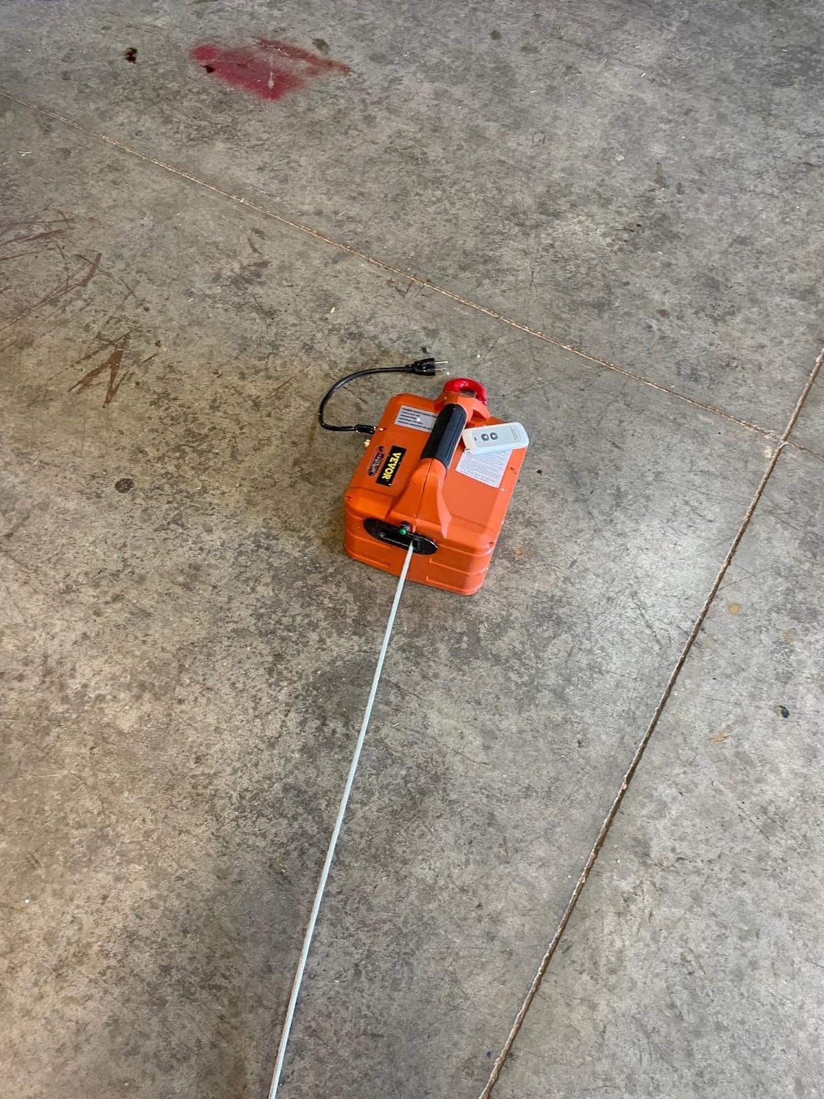 VEVOR 3-in-1 Electric Hoist Winch, 1100lbs 1500W Portable Power Winch Crane, 110V/120V 22.9 ft Lifting Height, 13 ft/min with Manual, Wired and Wireless Remote Control, Overload Protection customer photo 2