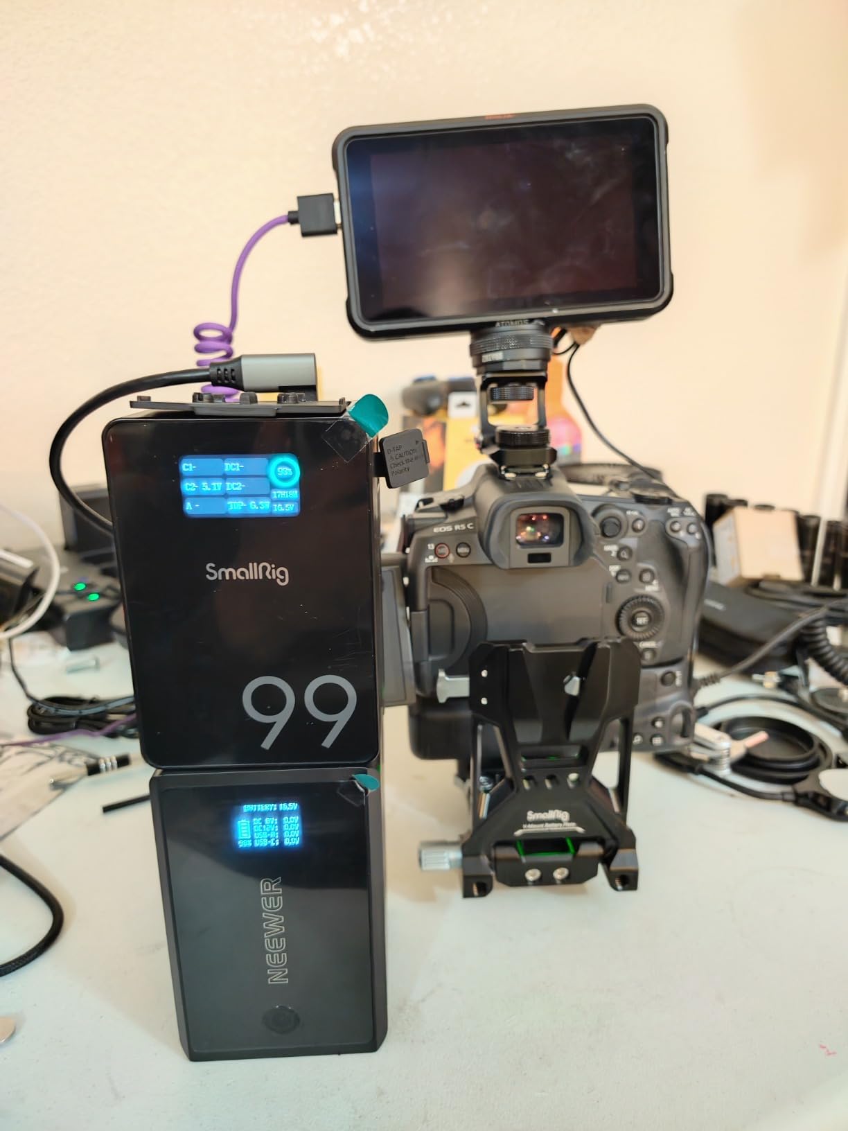 Neewer V Mount Battery PS150E Supports 100W PD USB C Fast Charging, 10350mAh 150Wh 14.54V, with D Tap/USB C/USB A/BP/Dual DC Ports/OLED Screen, V Lock Battery for Camera Camcorder Monitor Video Light customer photo 1