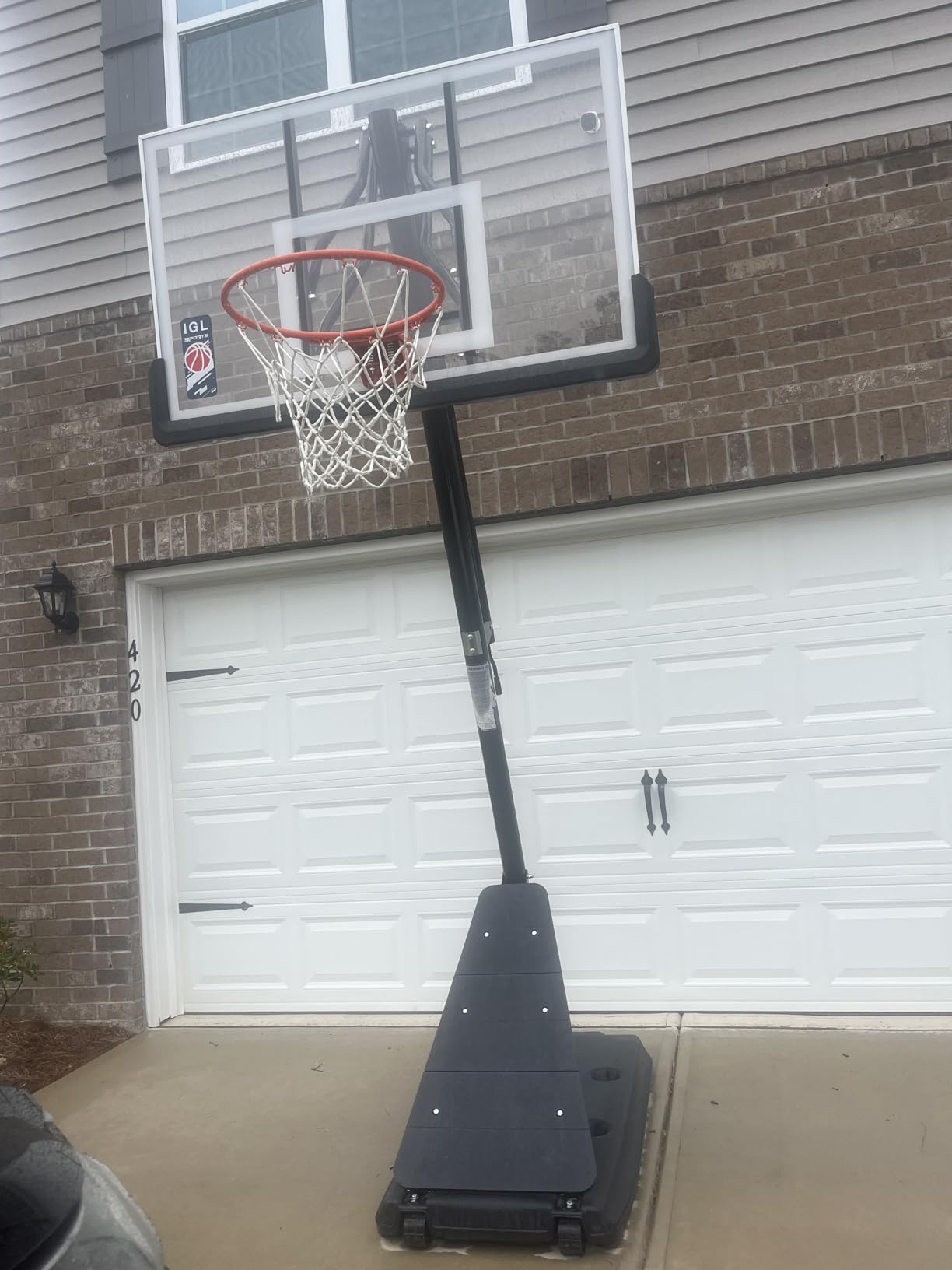 IGL Basketball Hoop Outdoor with 52 Inch Shatterproof Backboard, 10FT Height Portable Basketball Hoop Outdoor, Adjustable Basketball Goal System customer photo 1