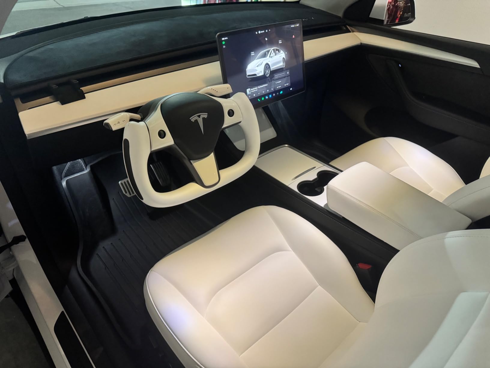 Yoke Steering Wheel Personalized Yoke Steering Wheel, Nappa Leather with Side Matte Carbon Fiber without Front Trim for Tesla Model 3 2017-2023, Model Y 2019-2024 With Heating Function customer photo 2