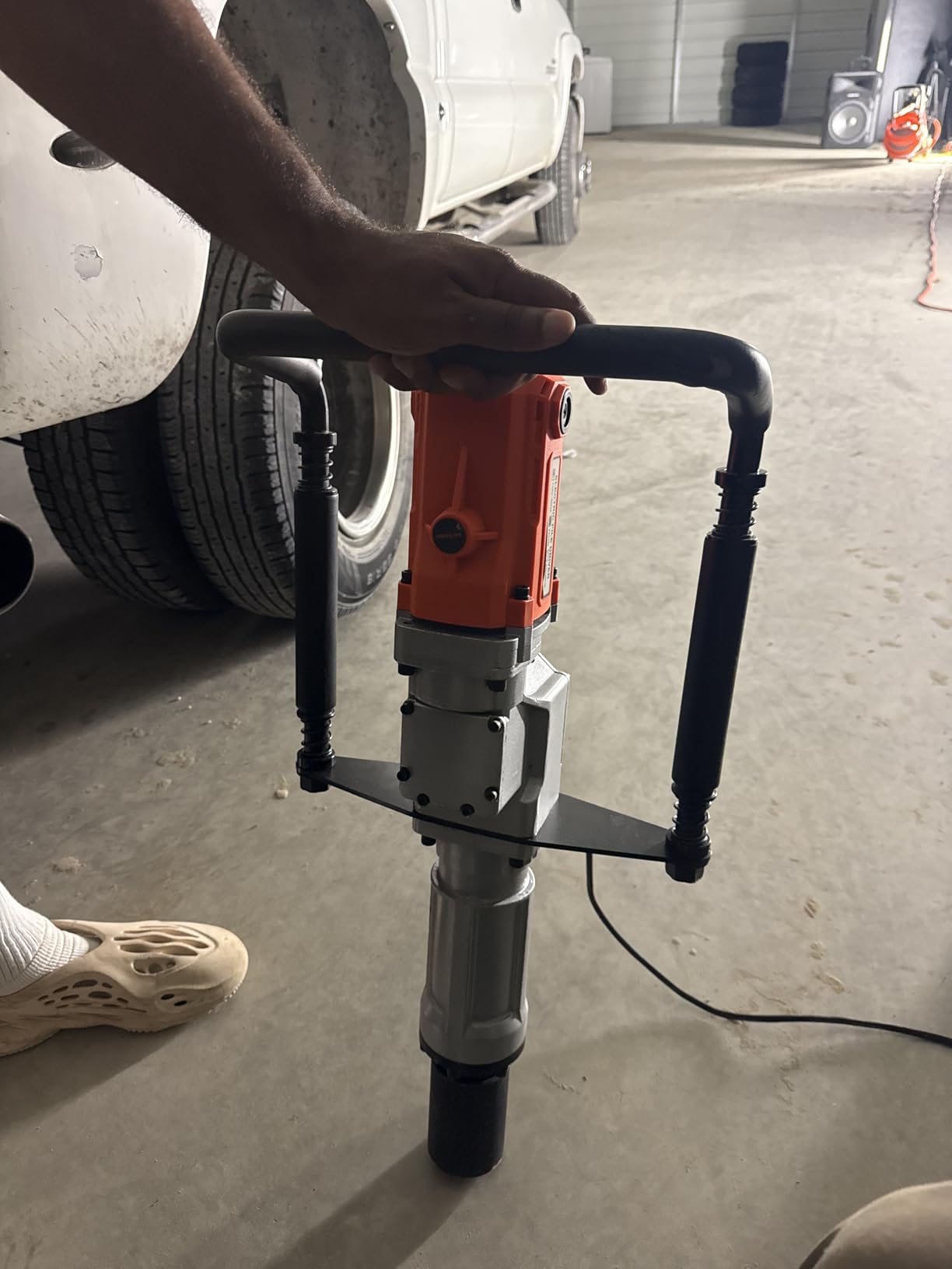 2200W Electric T Post Driver with 2 Sleeves (55/70mm), 110V | 2100BPM, 85J Impact, 2 Sleeves (55/70mm), Ergonomic Handle, for Metal Fencing, Landscaping, and DIY Projects customer photo 1