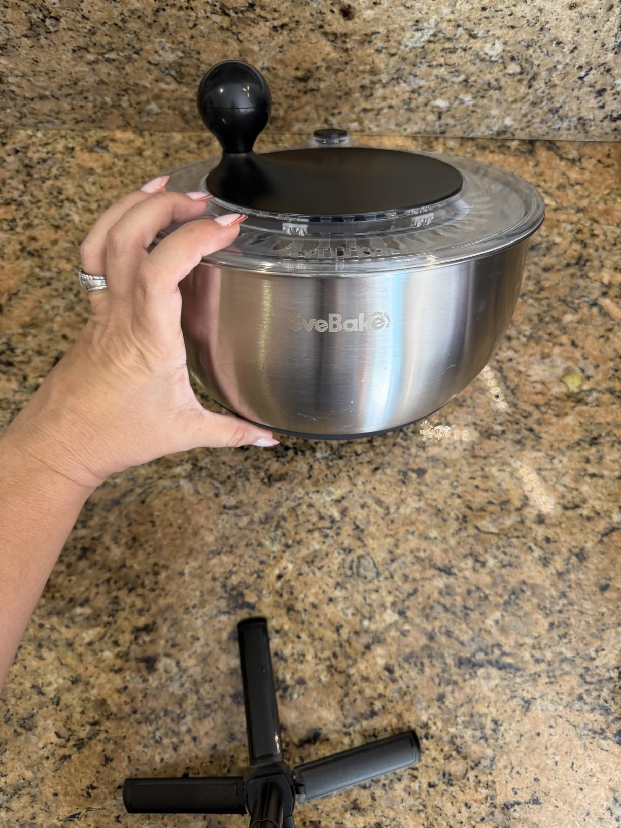 5.3Qt Stainless Steel Salad Spinner with Stop Button, BPA-Free Vegetable Lettuce Spinner, Transparent Lid & Drainage Hole, Non-Slip Base, Dishwasher Safe Fruit Washer customer photo 2