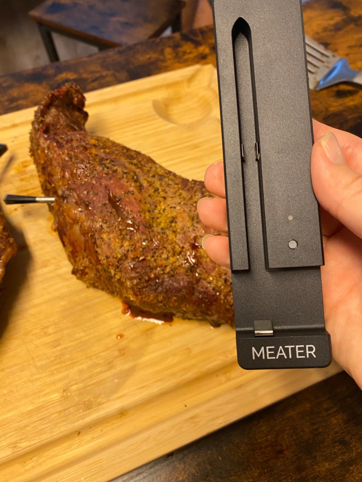 MEATER SE Wireless Smart Meat Thermometer, Black, Bluetooth, Grill & Oven | 100% wireless, 165ft range, dual sensors up to 212°F/527°F. Guided Cook System. Dishwasher safe. BBQ, grill, oven, smoker. customer photo 1